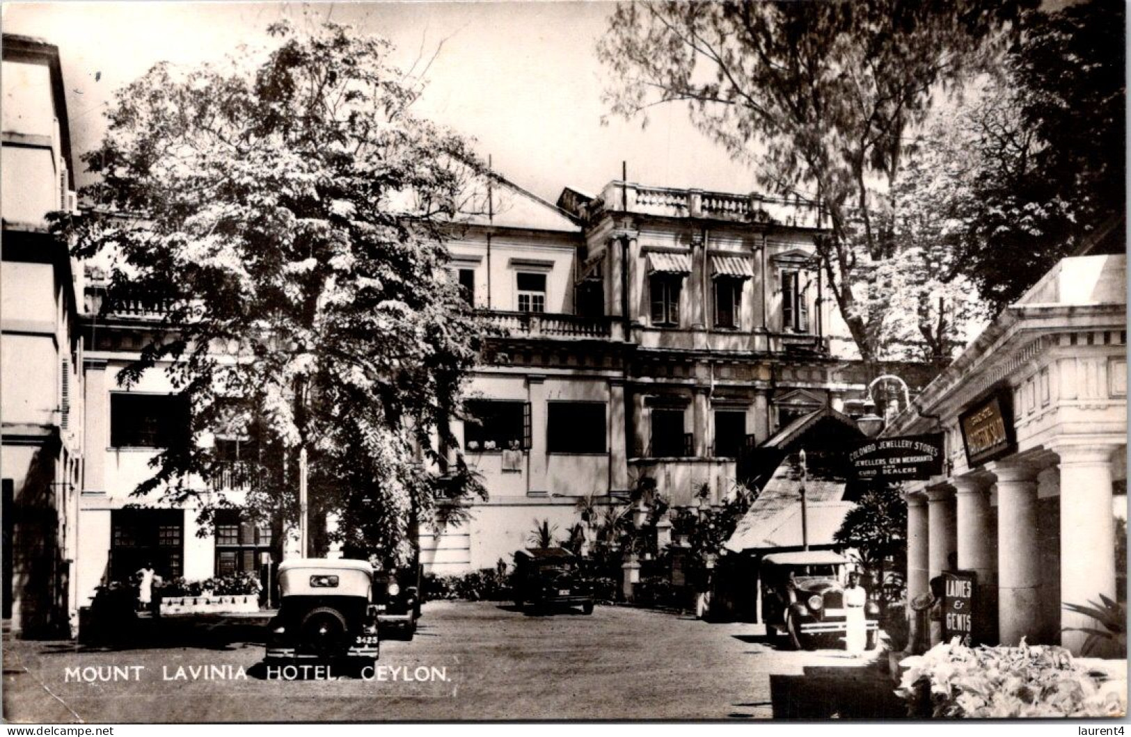 16-4-2024 (2 Z 11) Ceylon (now Called Sri Lanka) Hotel In Mount Lavina (b/w) Posted 1940 - Eglises Et Cathédrales