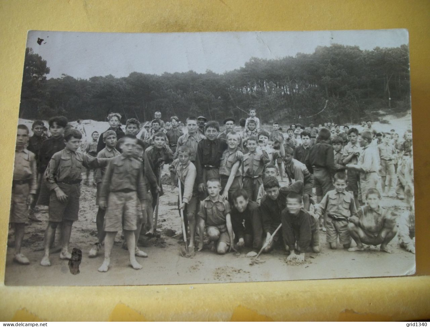 40 2895 CPA PHOTO - 40 GROUPE D'ENFANTS SUR LE SABLE (SCOUTS) SEIGNOSSE A IDENTIFIER ? - Fotografie