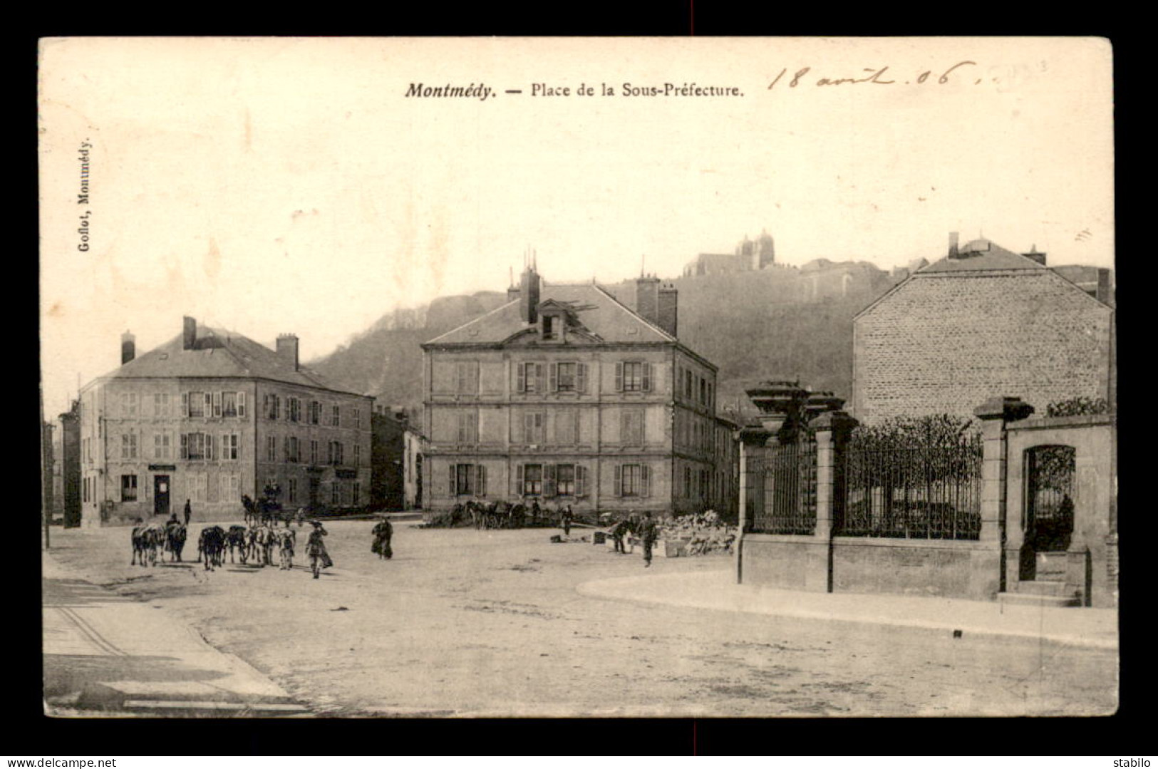 55 - MONTMEDY - PLACE DE LA SOUS-PREFECTURE - EDITEUR GOFLOT - Montmedy