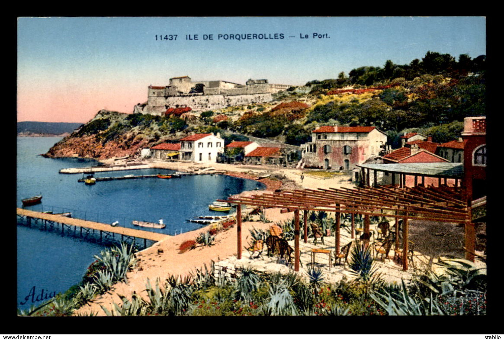 83 - ILE DE PORQUEROLLES - LE PORT - CARTE COLORISEE - Porquerolles