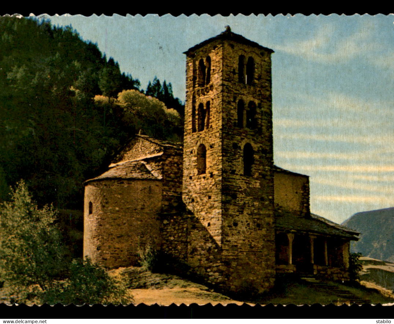 ANDORRE - CANILLO - EGLISE DE ST-JEAN DE CASELLES - CARTE AVEC TIMBRE - Andorra