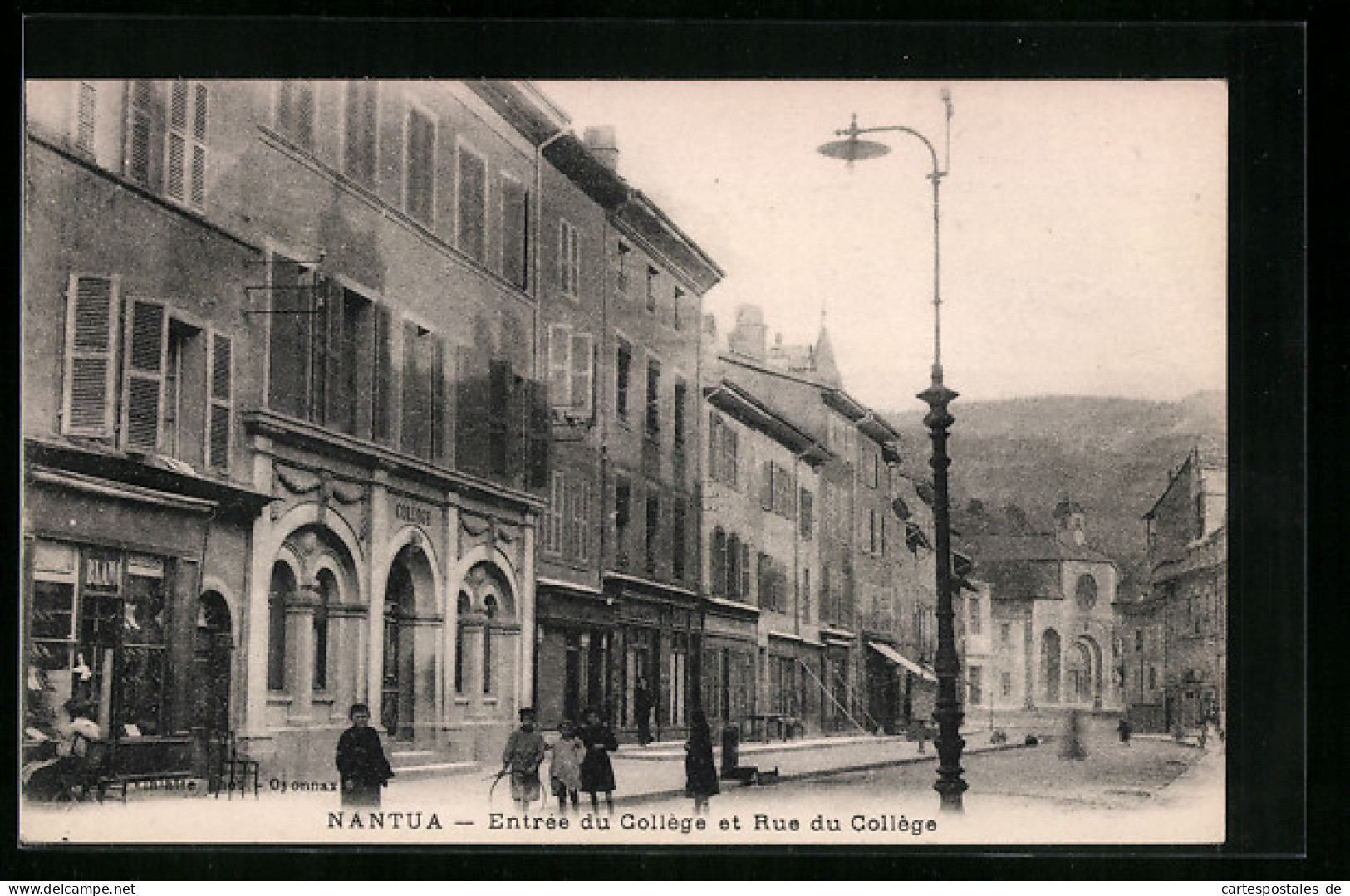 CPA Nantua, Entree Du College Et Rue Du College  - Nantua