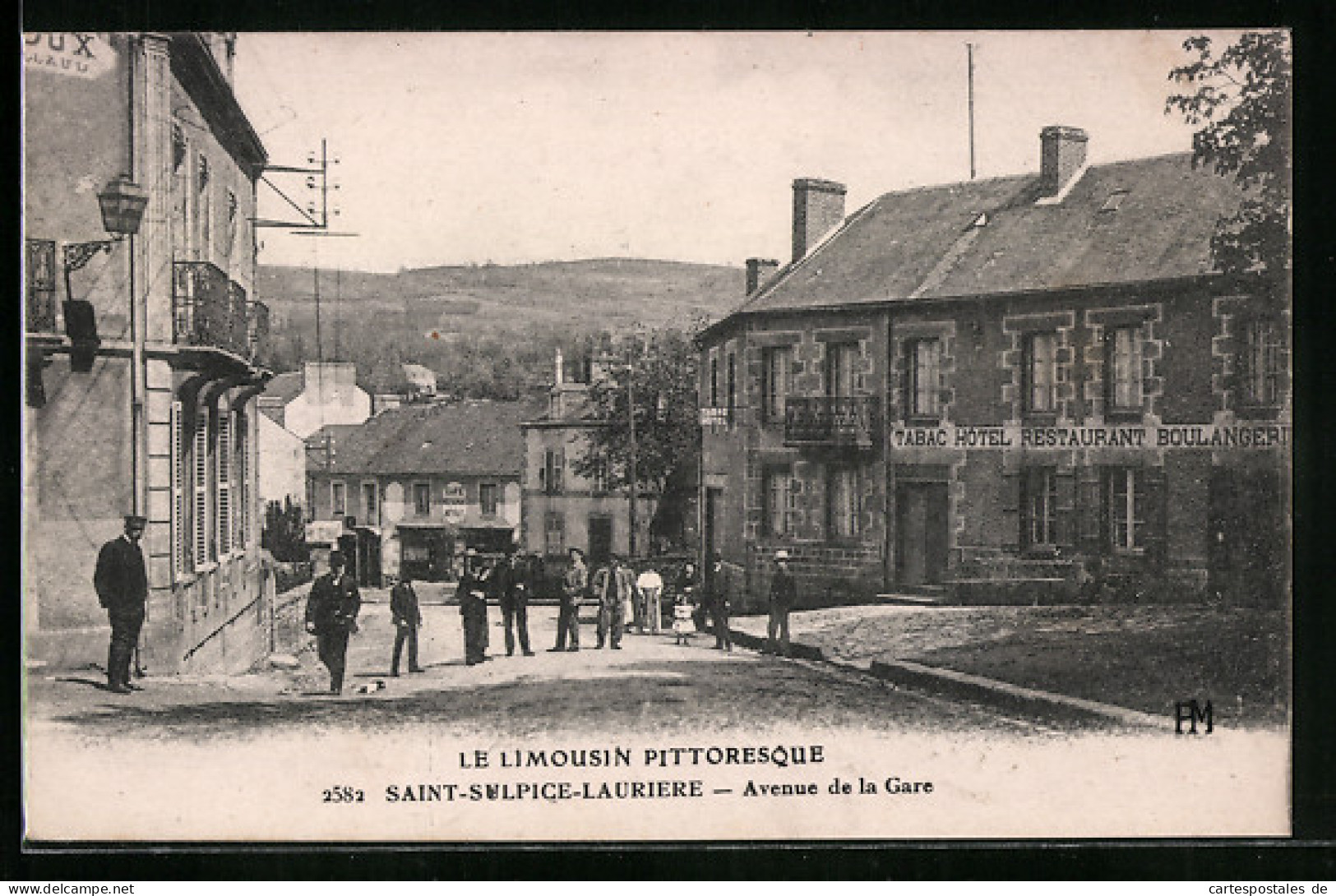 CPA Saint-Sulpice-Lauriere, Avenue De La Gare  - Lauriere