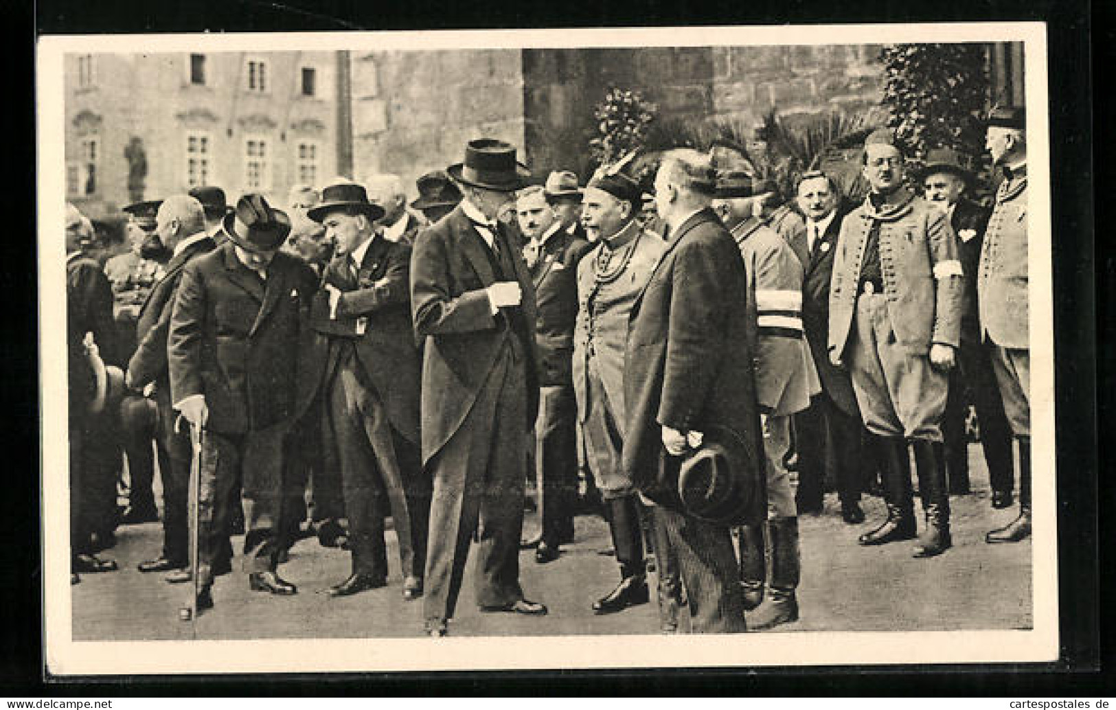 AK Präsident Masaryk (TGM), Bei Einem Empfang Im Gespräch  - Politische Und Militärische Männer