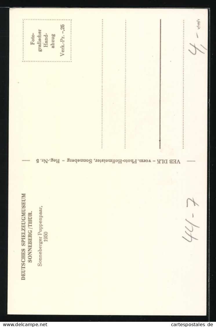 AK Sonneberg / Thür. Deutsches Spielzeugmuseum, Sonneberger Puppenpaar 1950  - Gebruikt