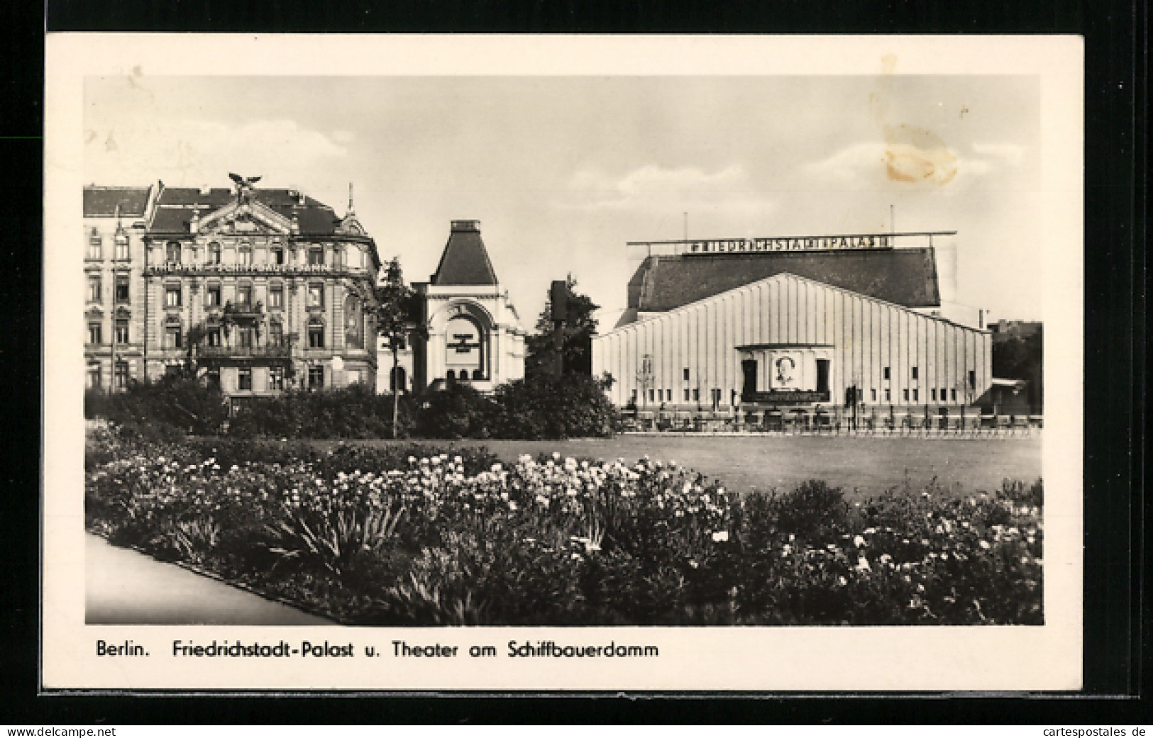 AK Berlin, Friedrichstadt-Palast U. Theater Am Schiffbauerdamm  - Theatre