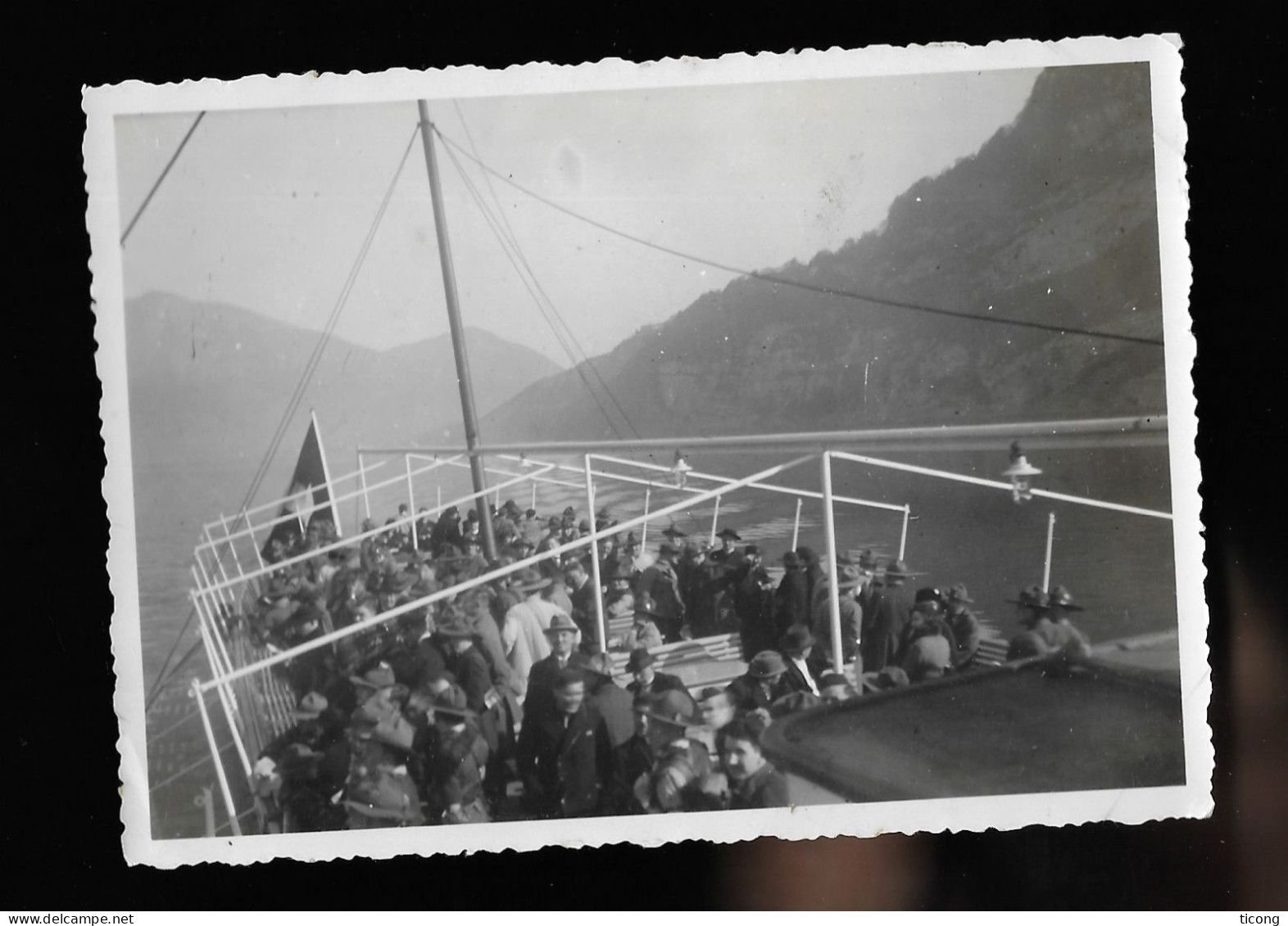 SCOUTISME - PHOTOGRAPHIE ORIGINALE ANCIENNE, SCOUTS EN BATEAU ( ARDENNES BELGES ) VOIR LE SCANNER - Scouting