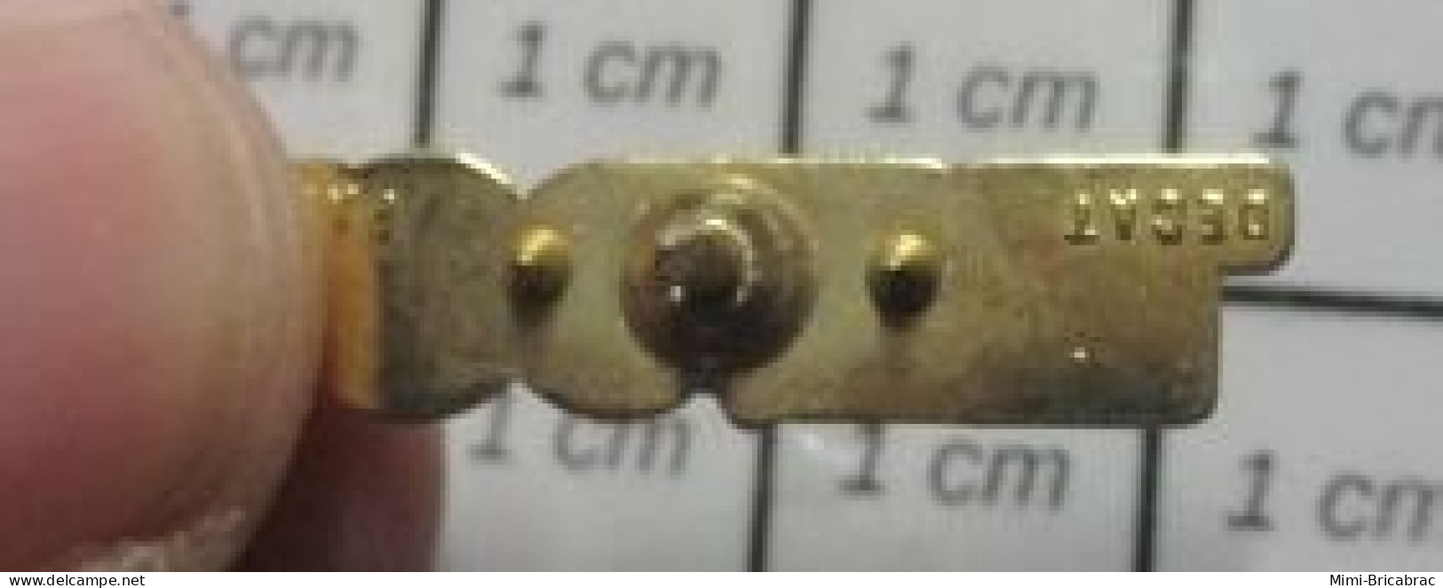 1618A  Pin's Pins : Rare Et Belle Qualité : MARQUES / LOCATEL Rare Tirage NON Numéroté !!! - Trademarks