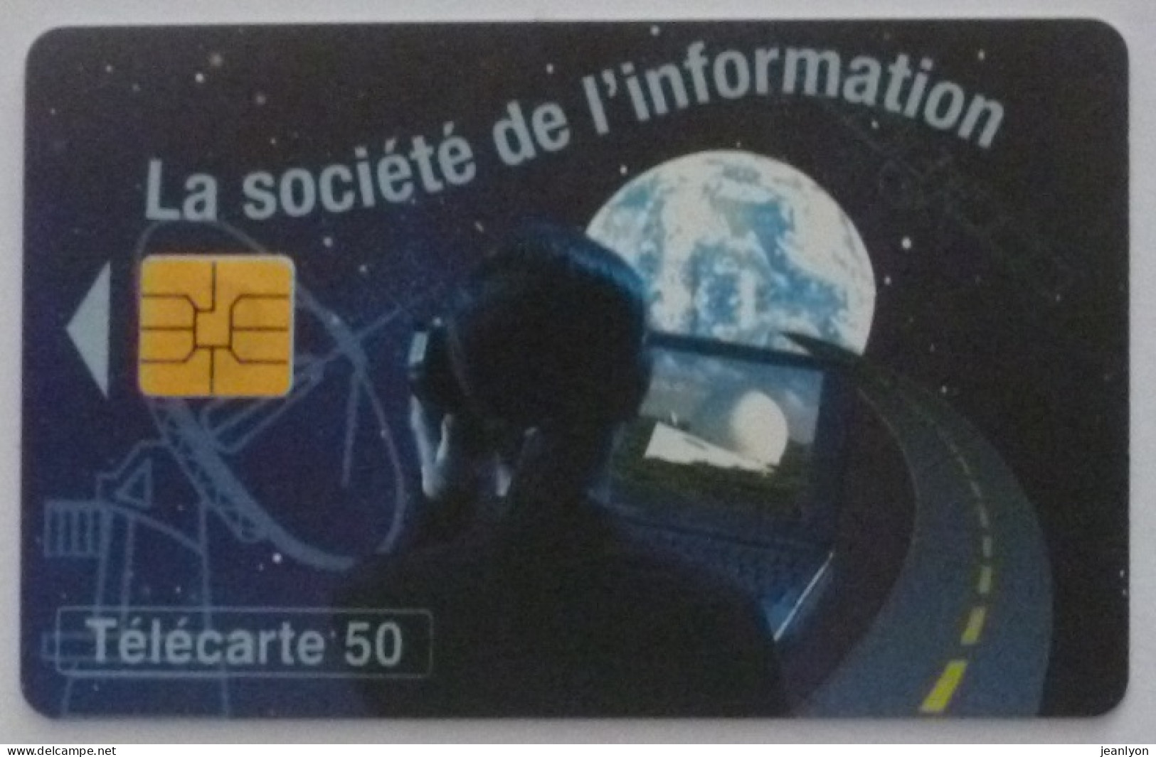 SATELLITE ESPACE / PLANETE TERRE Avec Route / SOCIETE DE L'INFORMATION / Musée Pleumeur Bodou - IX - Télécarte 50 - Ruimtevaart