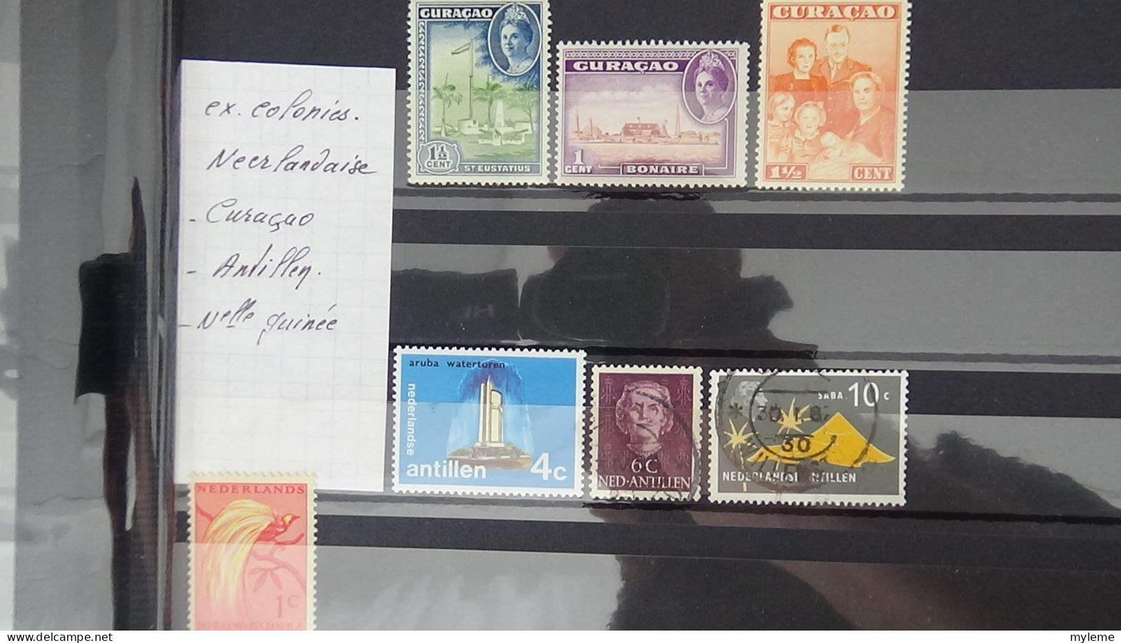 BF23 Ensemble de timbres de divers pays + bloc PEXIP N° 3 oblitéré. Petites taches hors timbres qui sont **. Signé