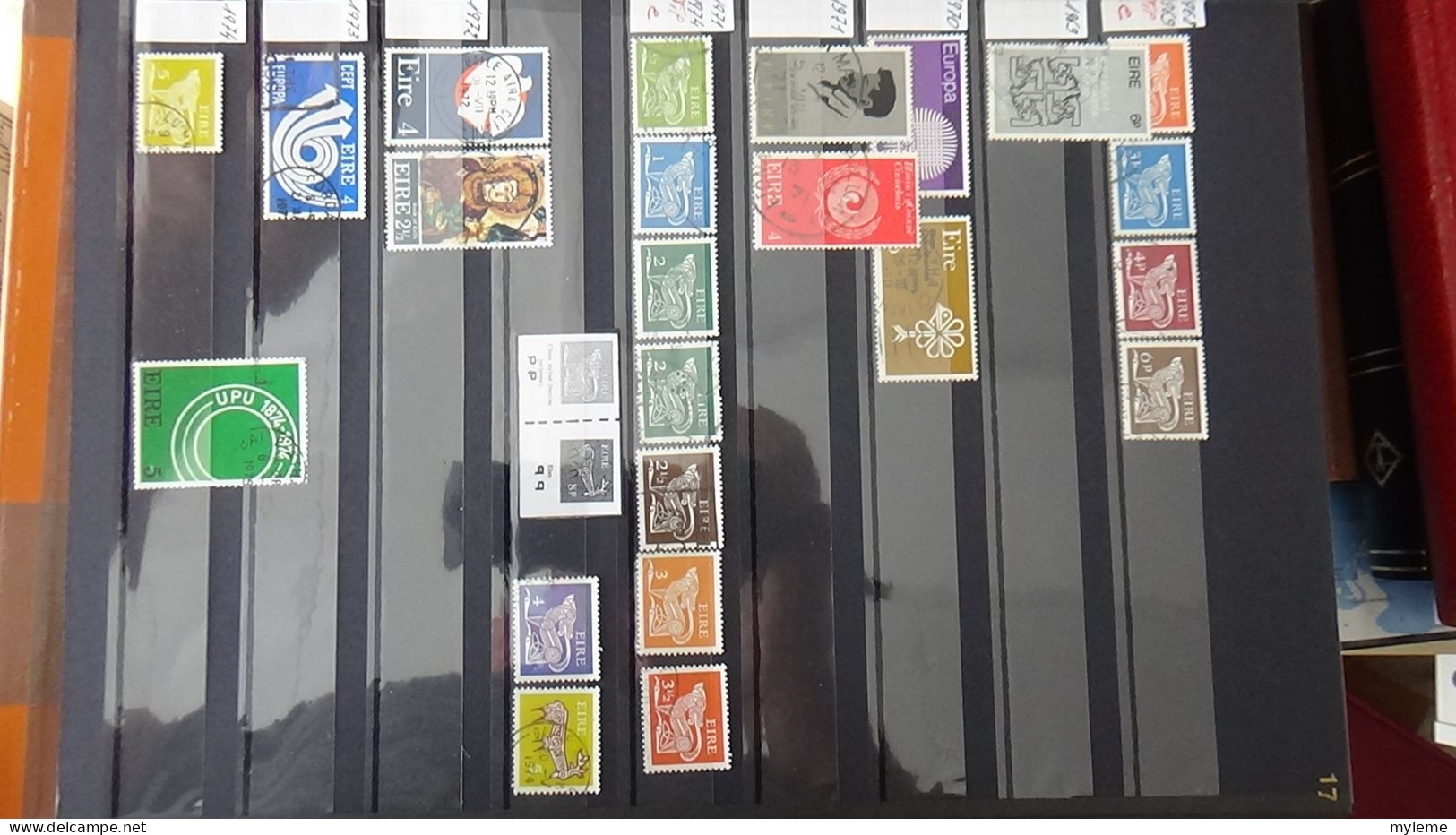 BF23 Ensemble de timbres de divers pays + bloc PEXIP N° 3 oblitéré. Petites taches hors timbres qui sont **. Signé