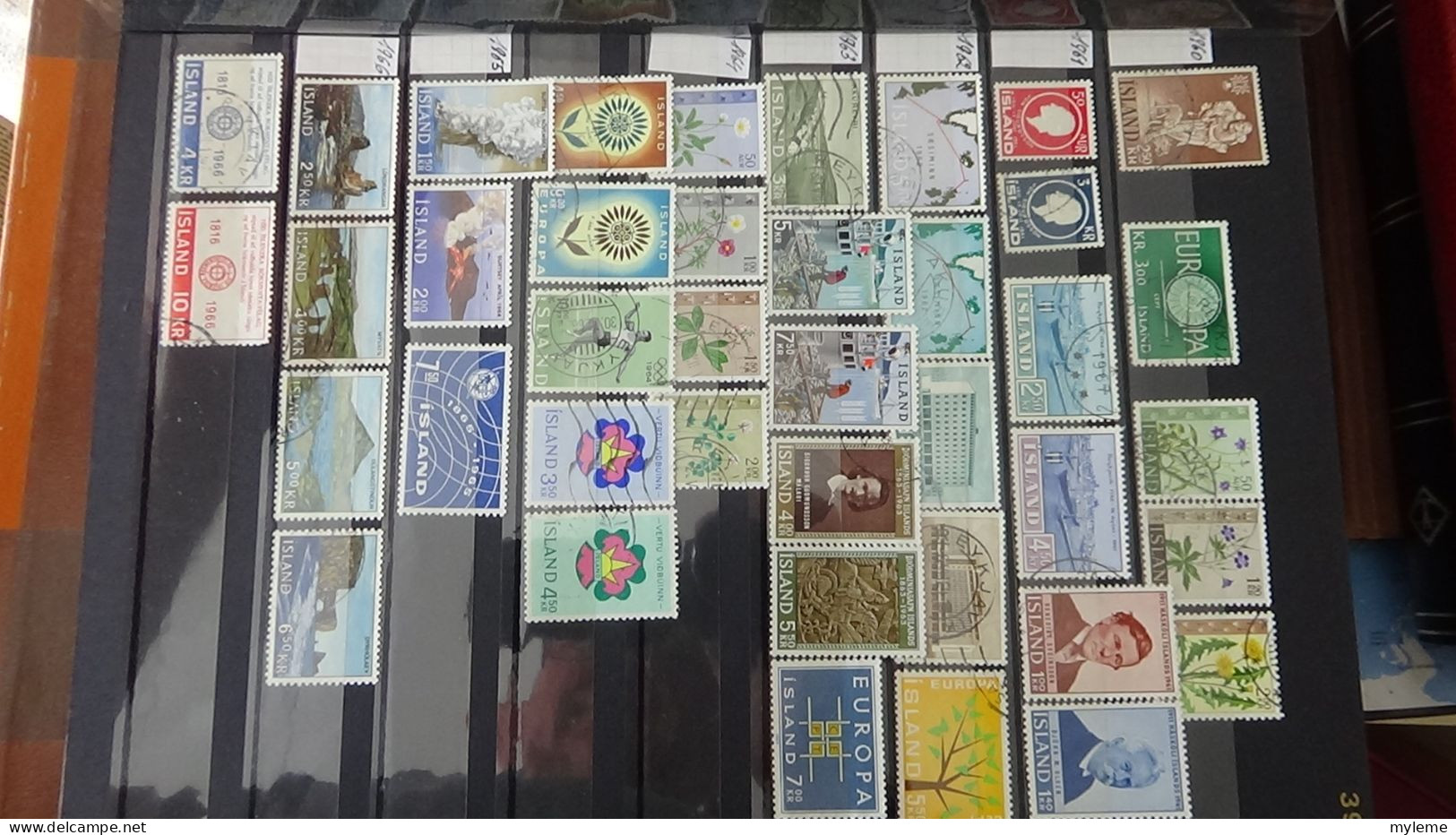 BF23 Ensemble de timbres de divers pays + bloc PEXIP N° 3 oblitéré. Petites taches hors timbres qui sont **. Signé