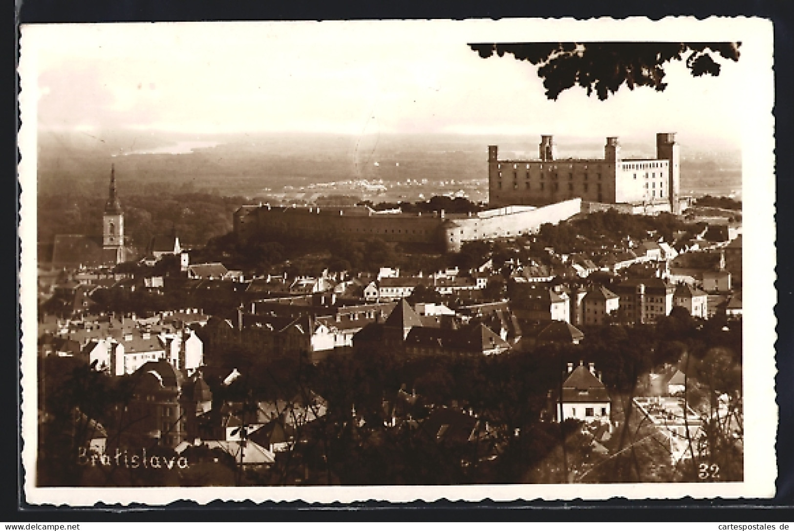 AK Bratislava, Schloss Mit Umliegenden Häusern  - Slovakia