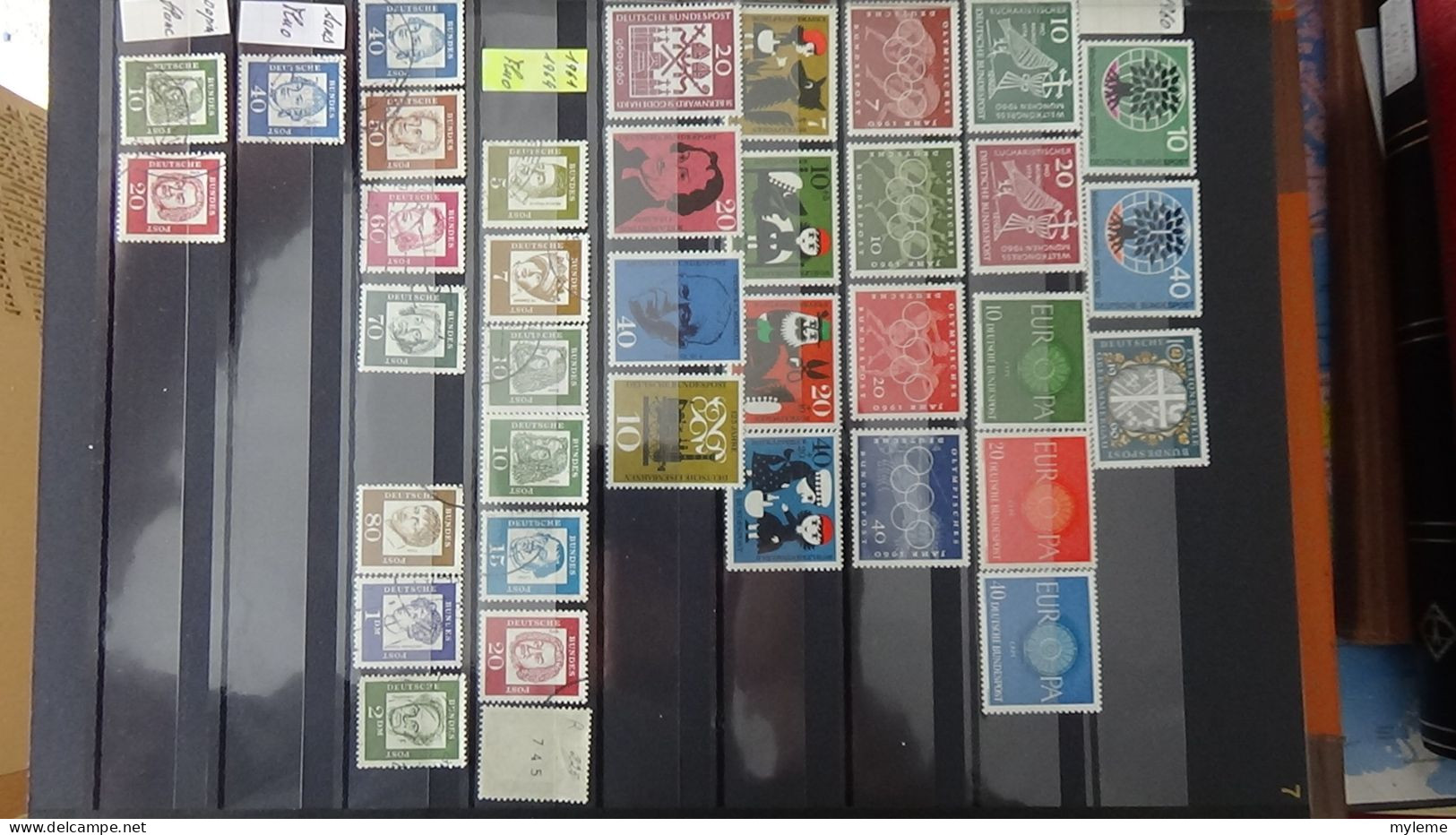 BF24 Ensemble De Timbres De Divers Pays + Bande N° 242A Oblitérée Et Signée. Cote 1200 Euros - Sammlungen (im Alben)