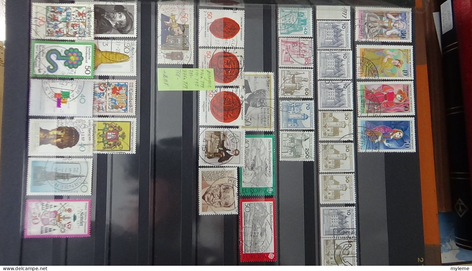 BF24 Ensemble de timbres de divers pays + bande N° 242A oblitérée et signée. Cote 1200 euros