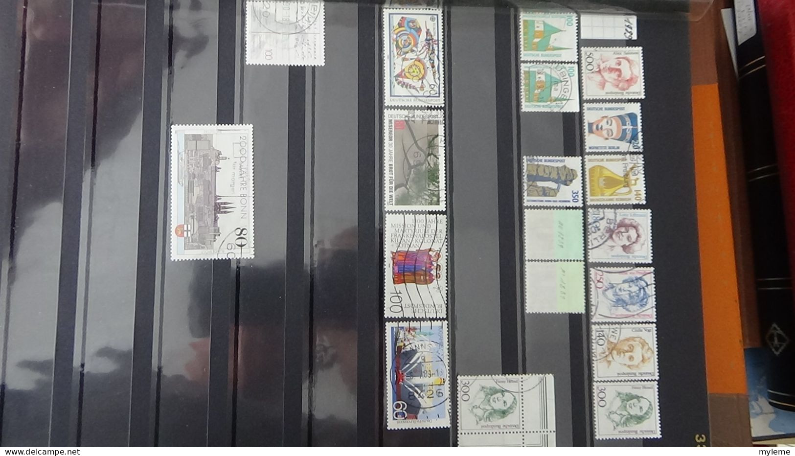 BF24 Ensemble de timbres de divers pays + bande N° 242A oblitérée et signée. Cote 1200 euros