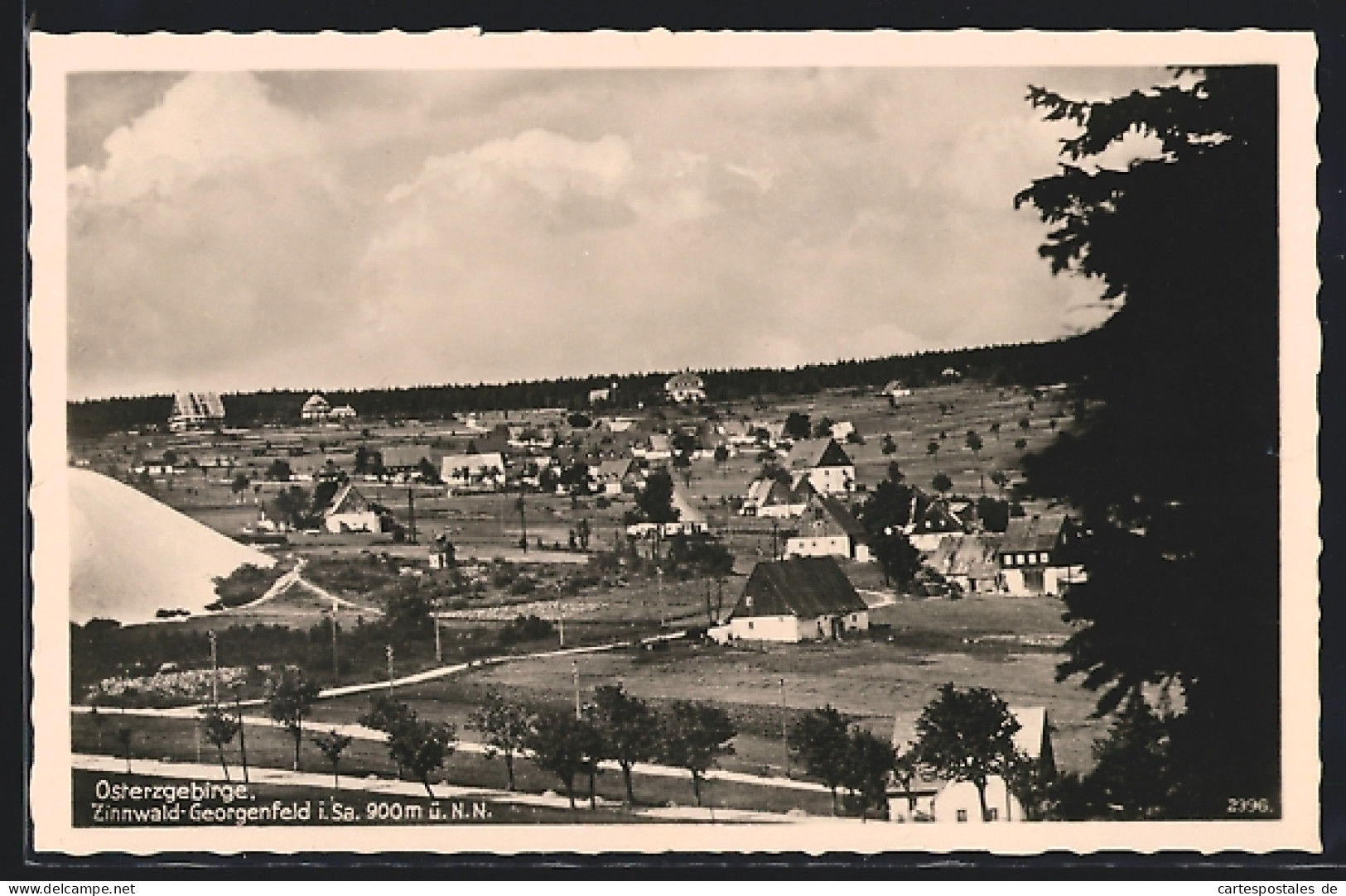 AK Zinnwald-Georgenfeld I. Sa., Blick Auf Das Bergbaudorf  - Mijnen