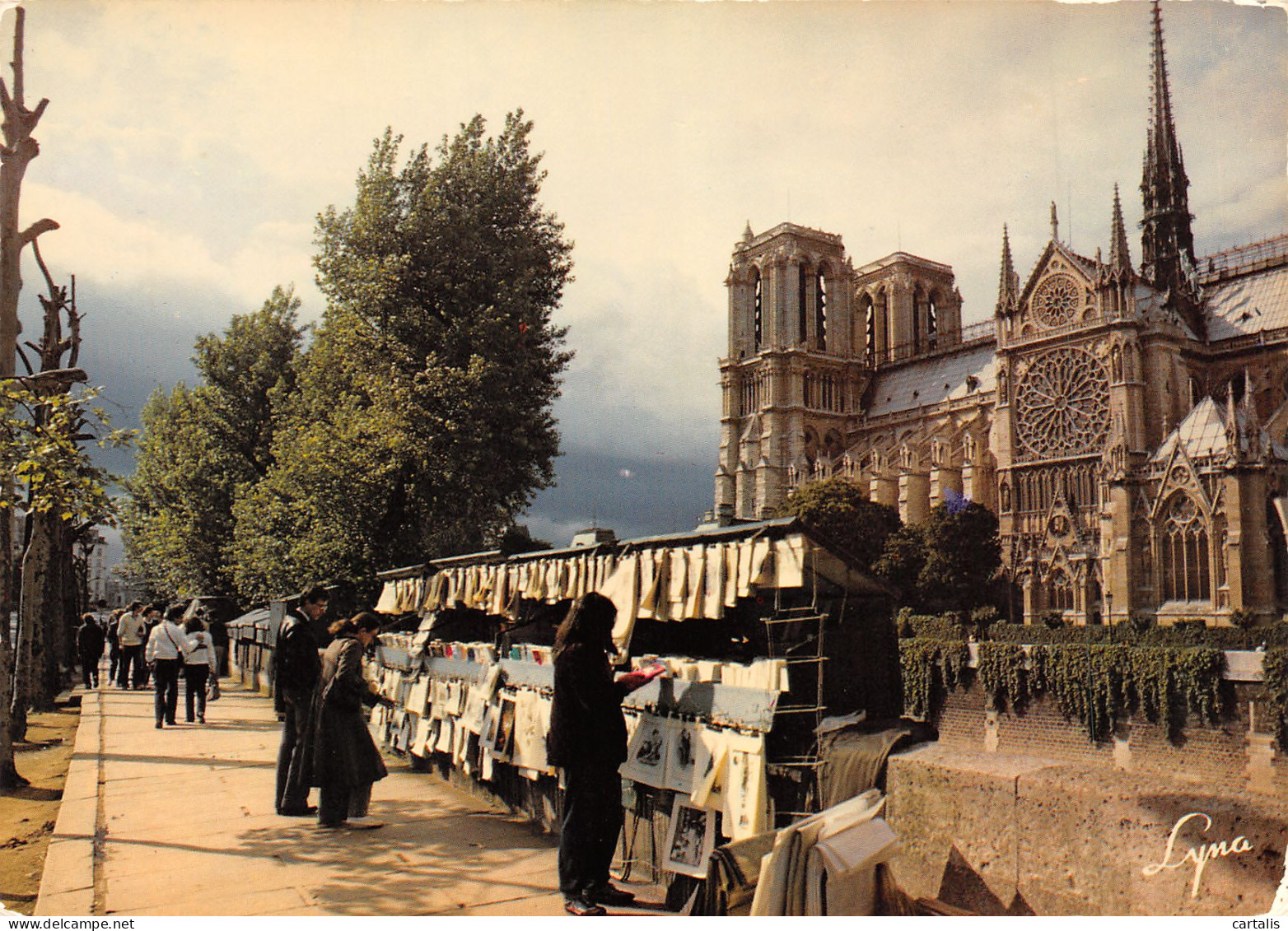 75-PARIS NOTRE DAME ET LES BOUQUINISTES-N°3724-B/0203 - Notre Dame De Paris