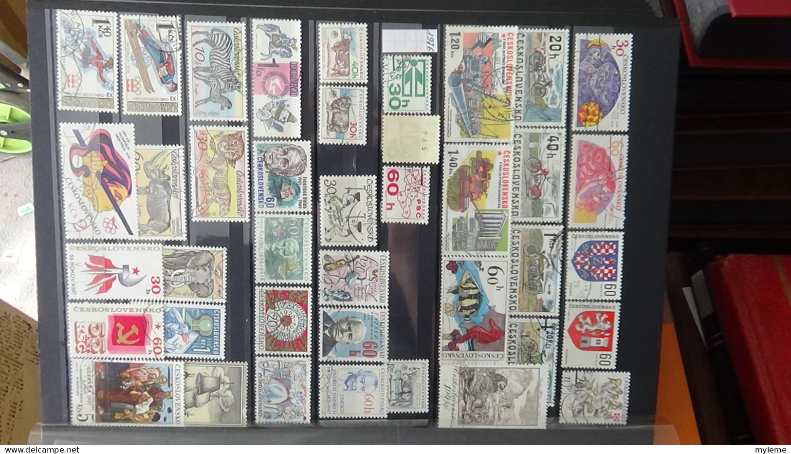 BF26 Ensemble de timbres de divers pays + Mouchons N° 116 + 117 + 118 **. Cote 985 euros