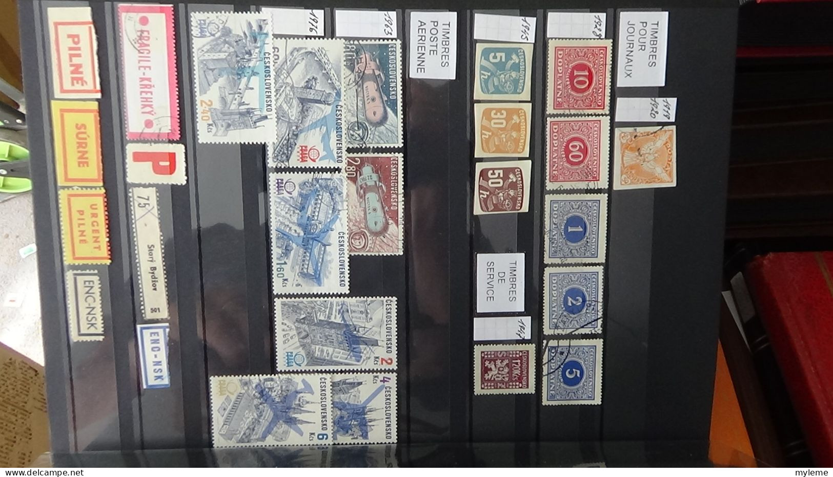 BF26 Ensemble de timbres de divers pays + Mouchons N° 116 + 117 + 118 **. Cote 985 euros