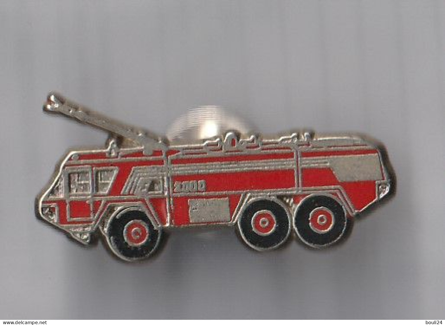 PIN'S  THEME POMPIERS CAMION PORTE LANCE  TOUT TERRAIN - Bomberos