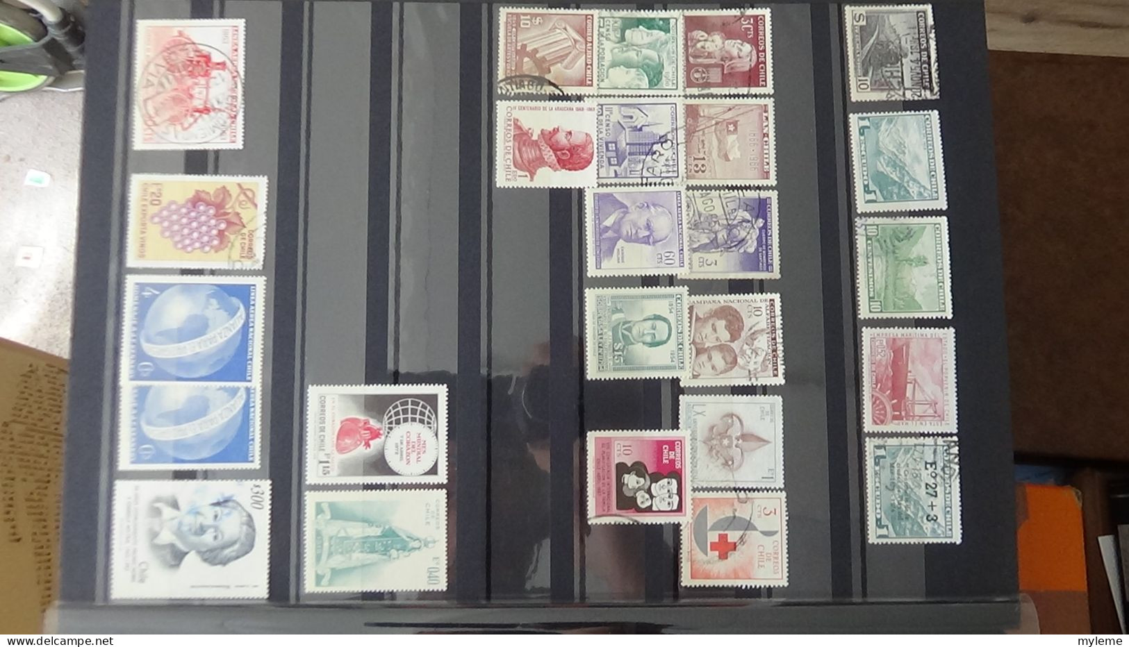 BF30 Ensemble de timbres de divers pays + Merson N° 122 **.(2 petites pites de rouille au dos) Cote 3200 euros
