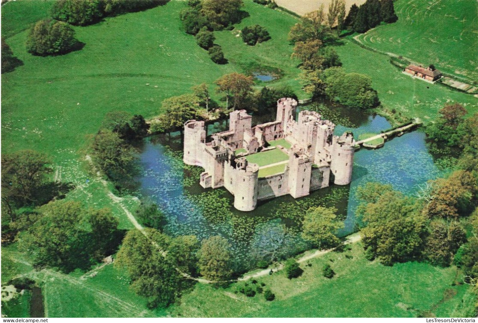 ROYAUME-UNI - Angleterre - Sussex - Bodiam Castle - Colorisé - Carte Postale - Andere & Zonder Classificatie