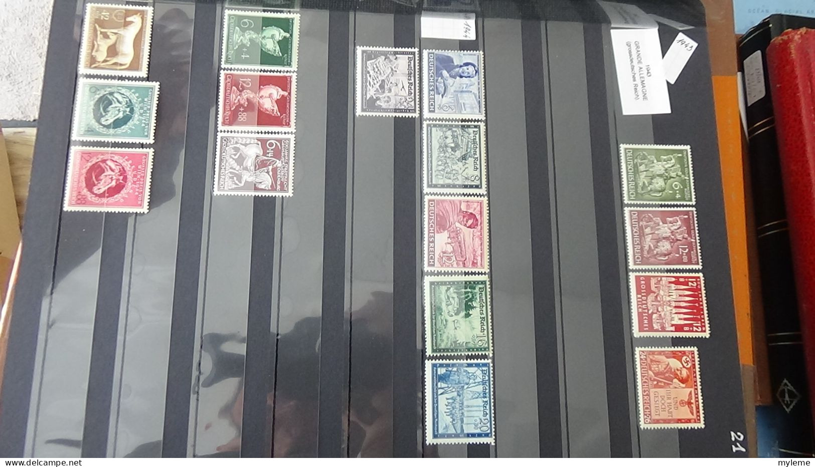 BF31 Ensemble de timbres de divers pays + Orphelin N° 152 ** (2 pites de rouille au dos)  Cote 550 euros