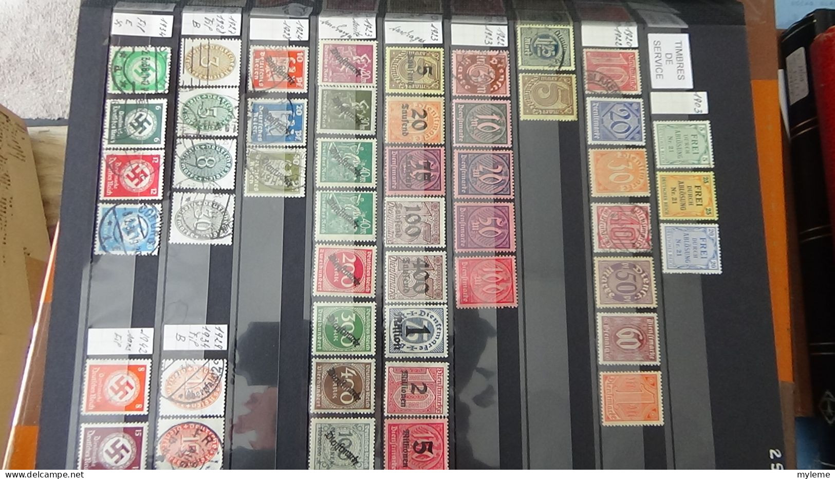 BF31 Ensemble de timbres de divers pays + Orphelin N° 152 ** (2 pites de rouille au dos)  Cote 550 euros