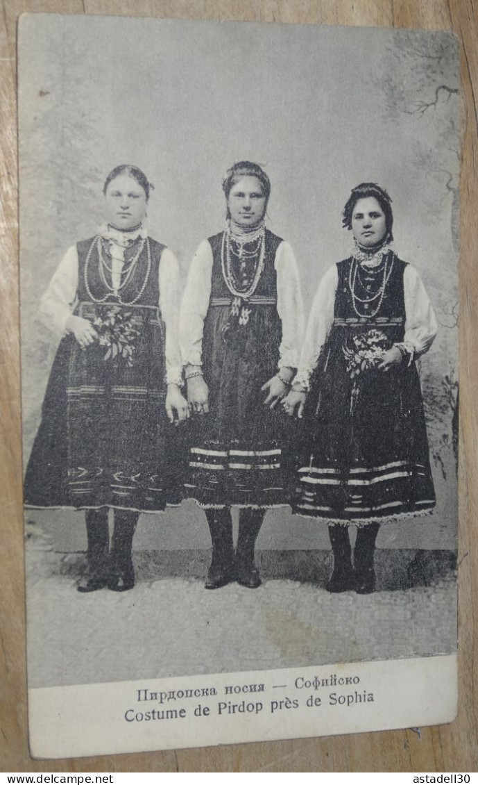 Costume De PIRDOP Pres De SOPHIA  ................ BE-17724 - Bulgaria