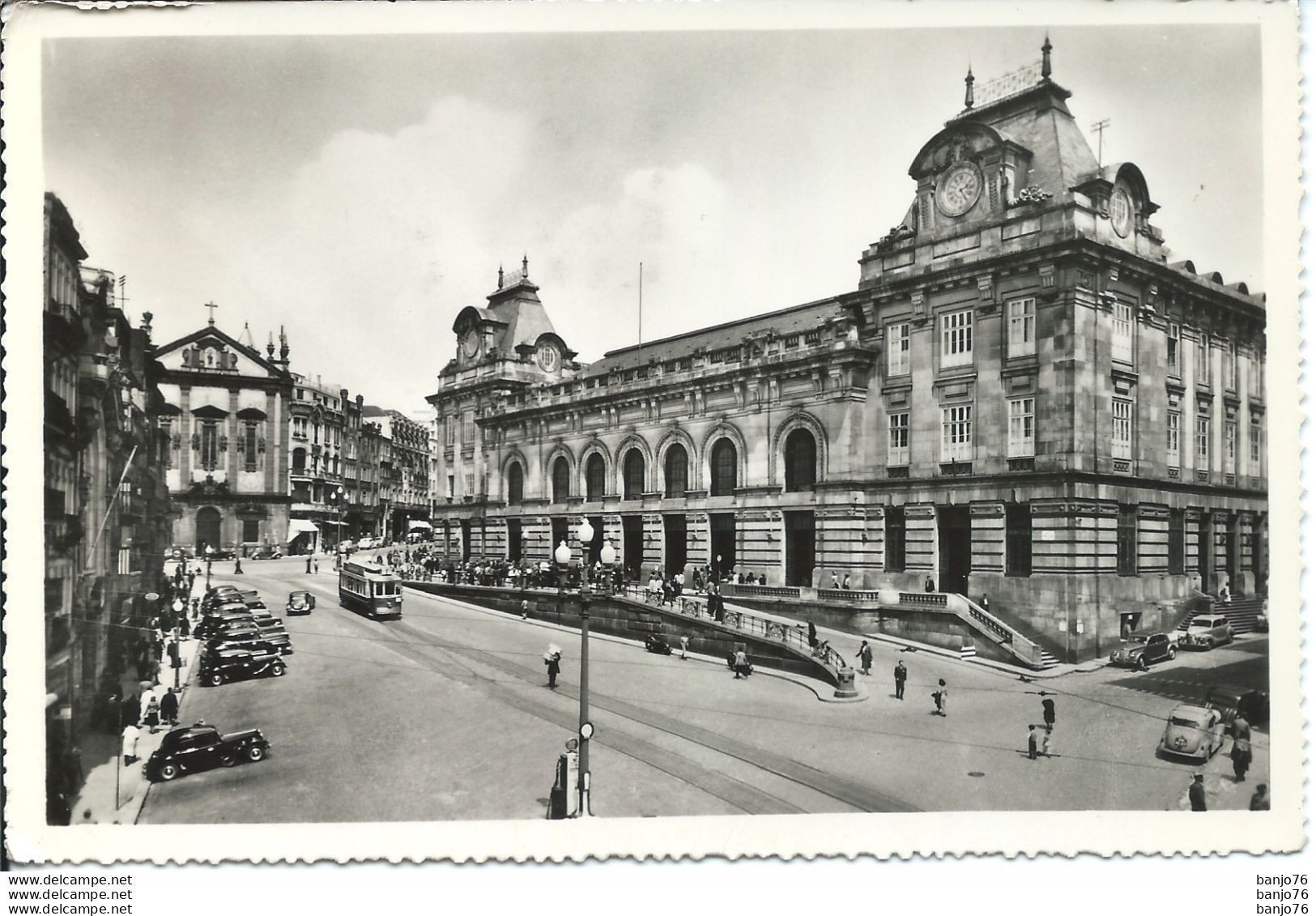 PORTUGAL - Porto - Praça Almeida Garrett - Estaçao Do C.F. De S. Bento - Gare Du Chemin De Fer De Saint-Benoit - Porto