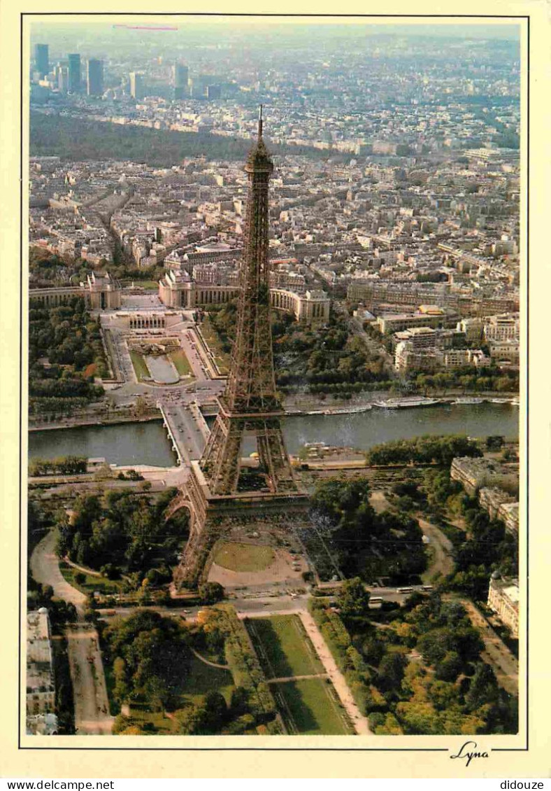 75 - Paris - Tour Eiffel - Vue Aérienne - CPM - Voir Scans Recto-Verso - Tour Eiffel