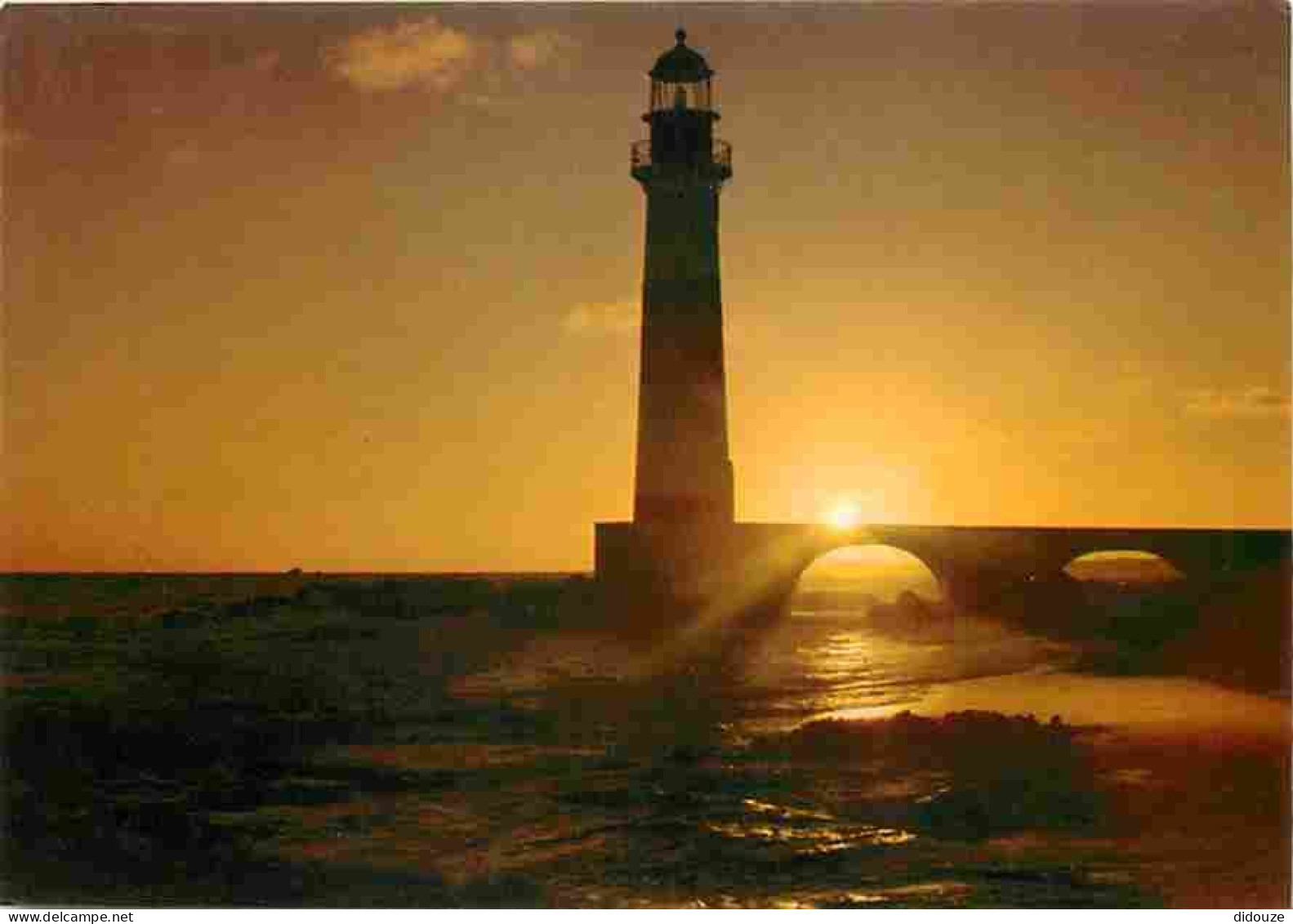 Brésil - Salvador - Por Do Sol No Farol De Itapua - Phare - Coucher De Soleil - Carte Neuve - CPM - Voir Scans Recto-Ver - Salvador De Bahia