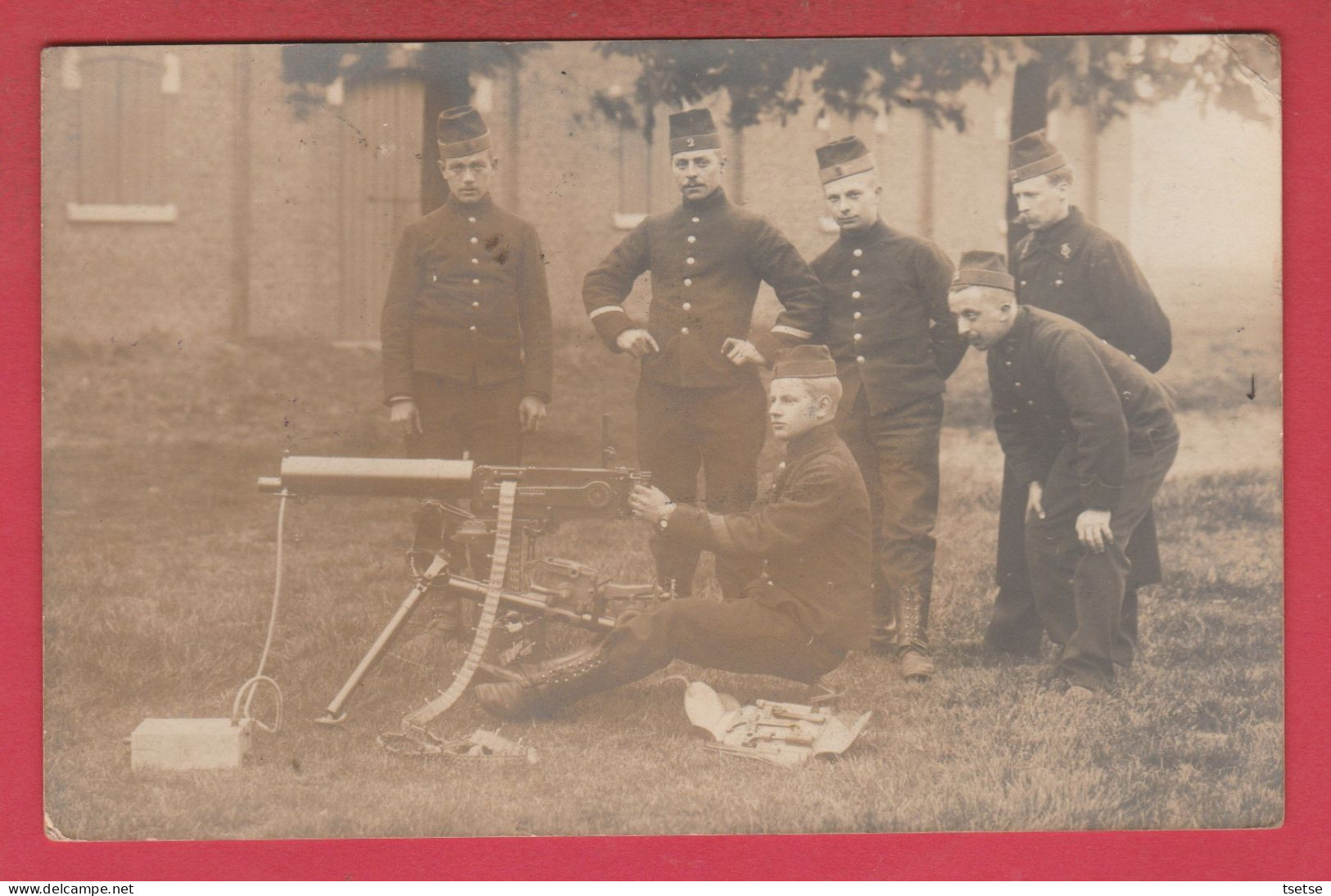 Armée Belge / Belgisch Leger - Soldats + Mitrailleuse Maxim / Carte Photo  - 1913 ( Voir Verso ) - Matériel