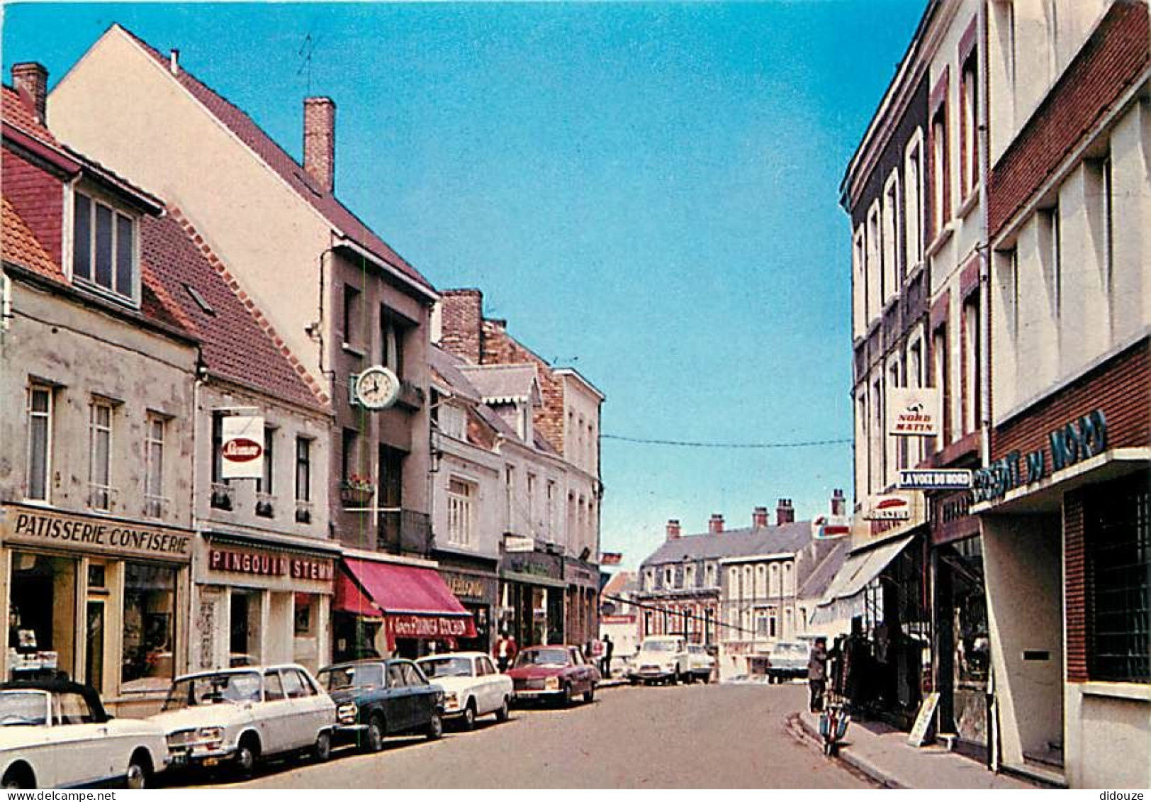 Automobiles - Desvres - Rue De L'Eglise - Carte Neuve - CPM - Voir Scans Recto-Verso - Voitures De Tourisme