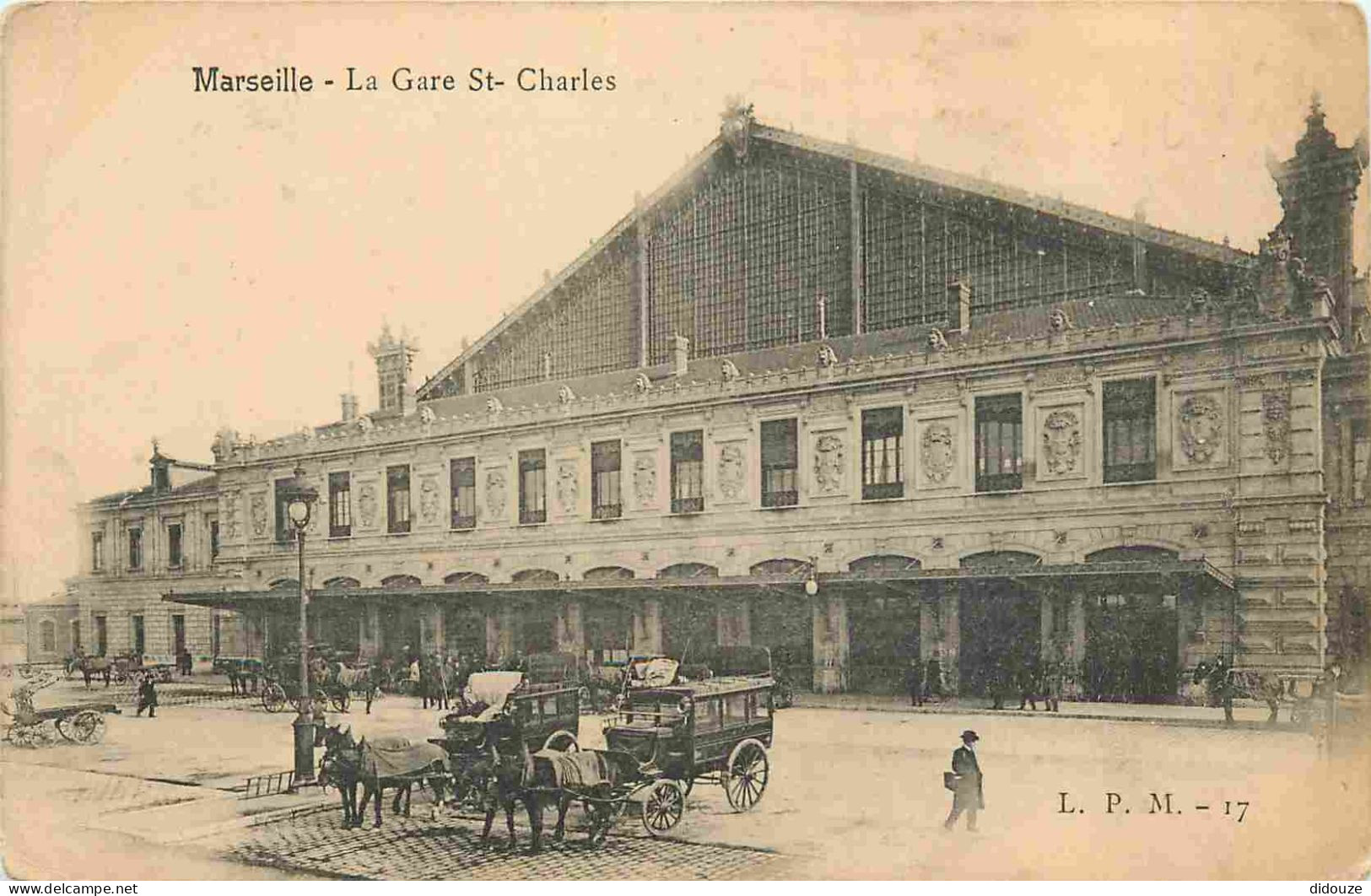 13 - Marseille - La Gare Saint Charles - Animée - CPA - Oblitération Ronde De 1906 - Voir Scans Recto-Verso - Stazione, Belle De Mai, Plombières