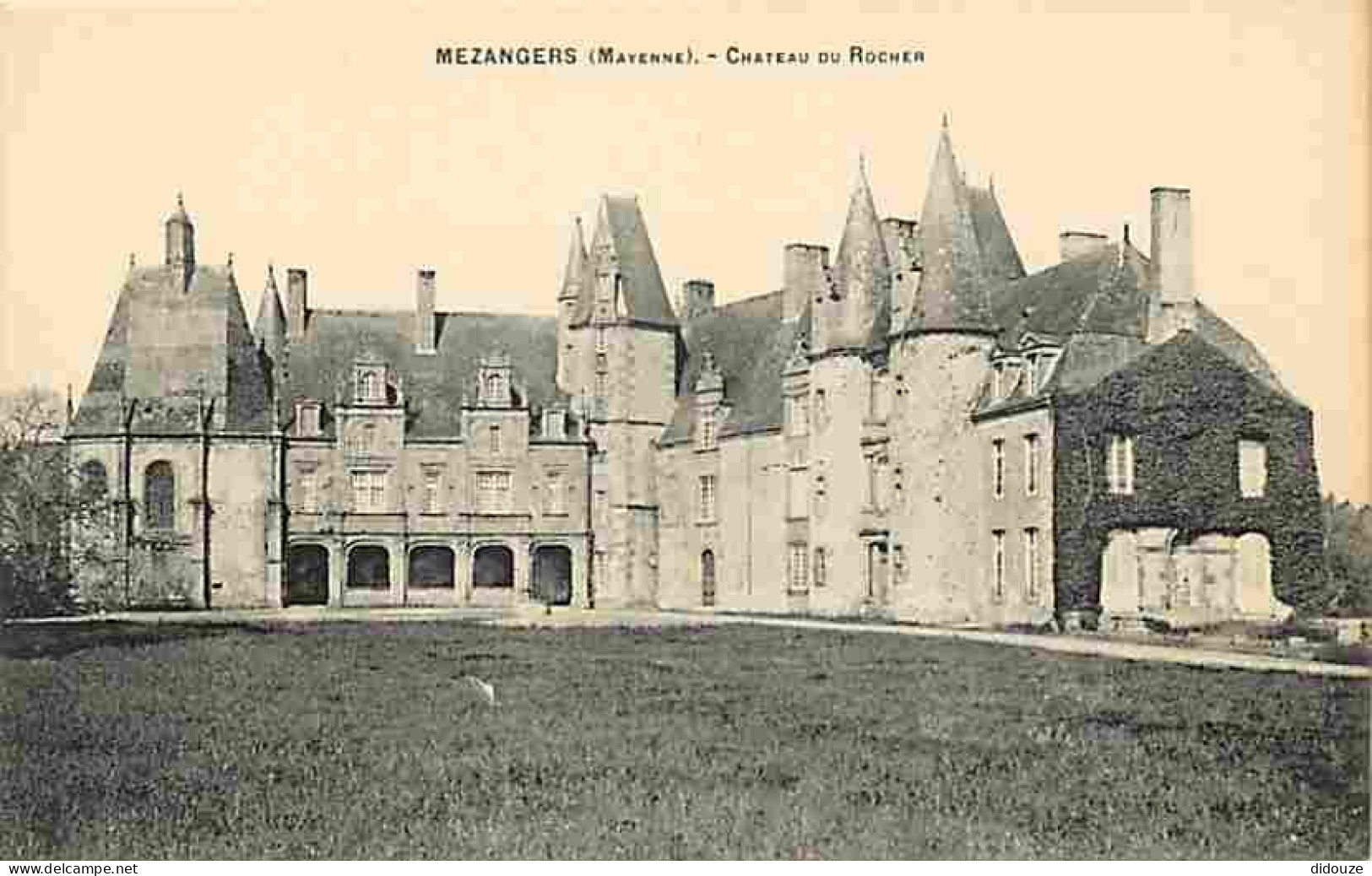 53 - Mézangers - Le Château Du Rocher - CPA - Voir Scans Recto-Verso - Otros & Sin Clasificación