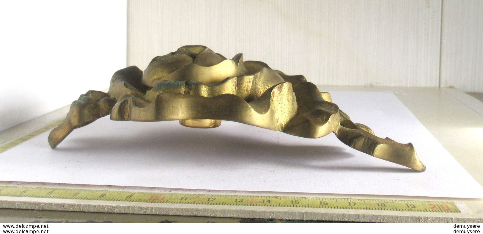 Kas 0404-16 -50-25-  - Ancien Encrier En Bronze - Oude Bronzen Inktpot - 18 X 14 Cm - 565 Gram - Bronzes