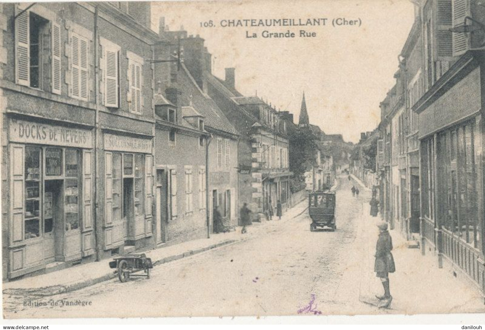 18 // CHATEAUMEILLANT   La Grande Rue  105 ** - Châteaumeillant