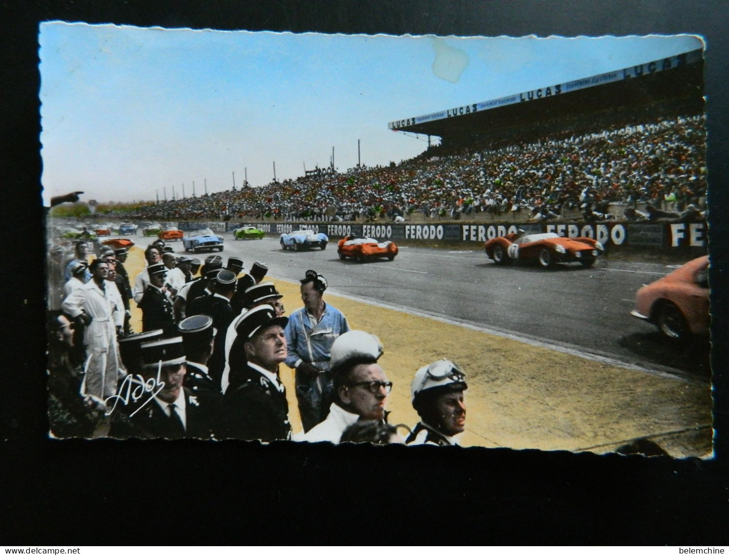 LE MANS             CIRCUIT DES 24 HEURES    20 ET 21 JUIN 1959     LE DEMARRAGE DES VOITURES     COURSE AUTOMOBILE - Le Mans