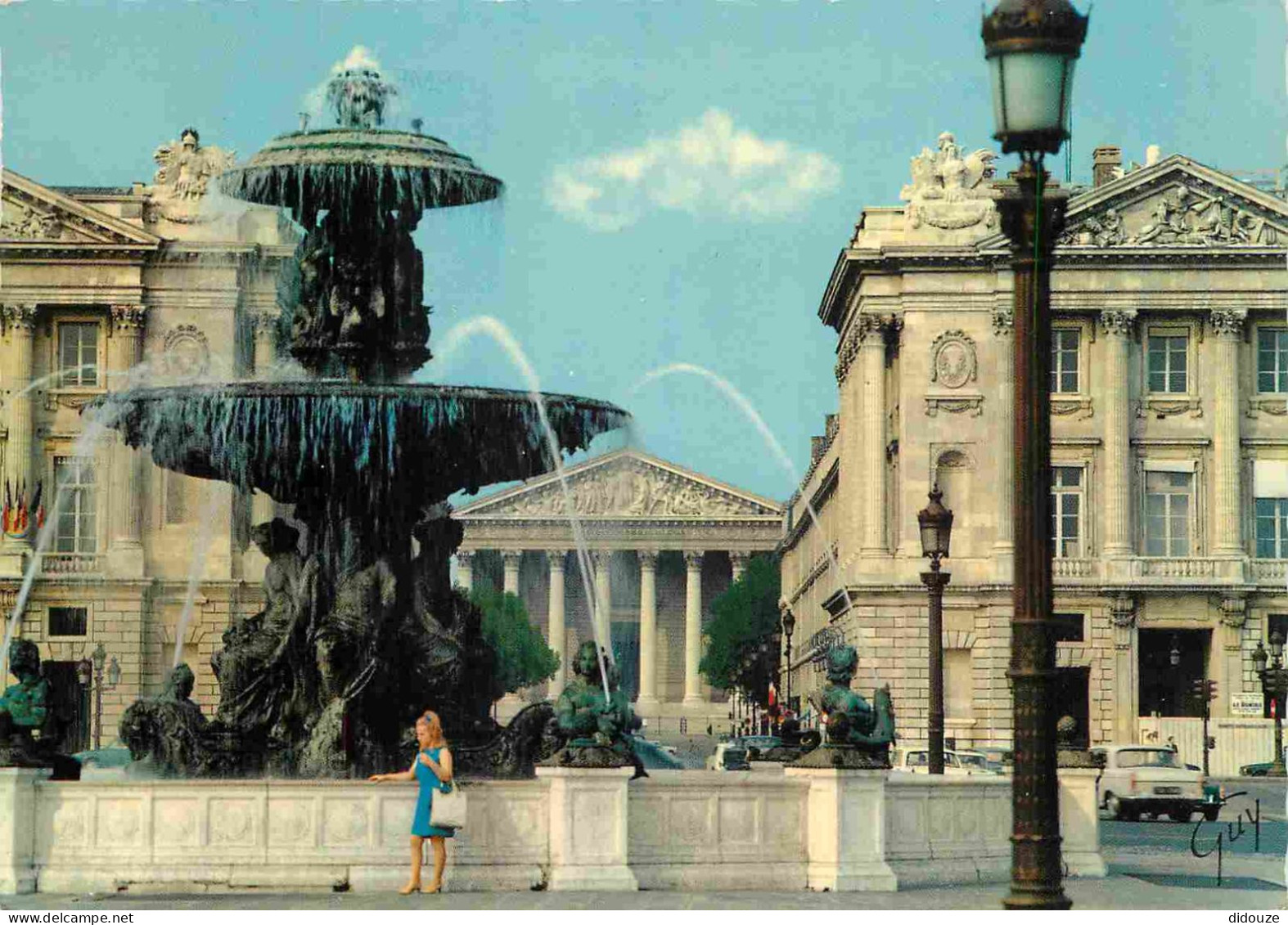 75 - Paris - Place De La Concorde - La Fontaine - Carte Dentelée - CPSM Grand Format - Voir Scans Recto-Verso - Places, Squares