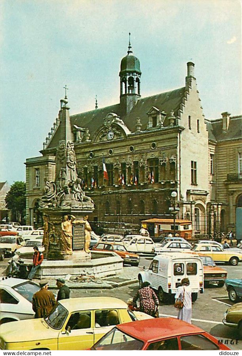 Automobiles - Noyon - Place De L'Hôtel De Ville Et La Fontaine - Carte Neuve - CPM - Voir Scans Recto-Verso - Voitures De Tourisme
