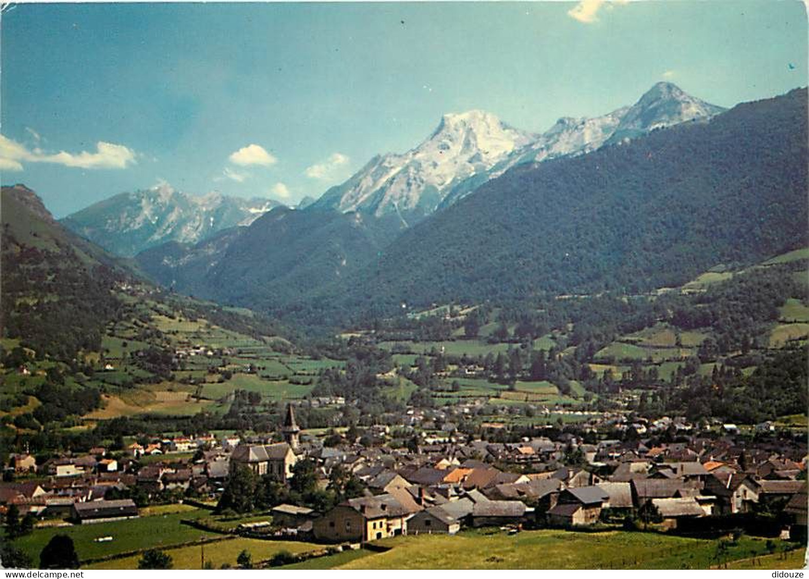 64 - Laruns - Vue Générale - Carte Neuve - CPM - Voir Scans Recto-Verso - Laruns