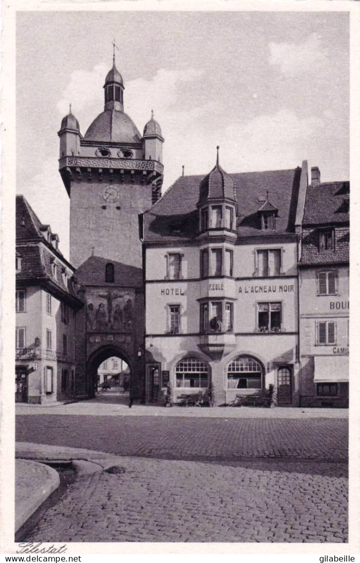 67 - Bas Rhin -  SELESTAT - Tour Neuve , Reste De L Enceinte Du Moyen Age - Hotel A L Acneau Noir - Selestat