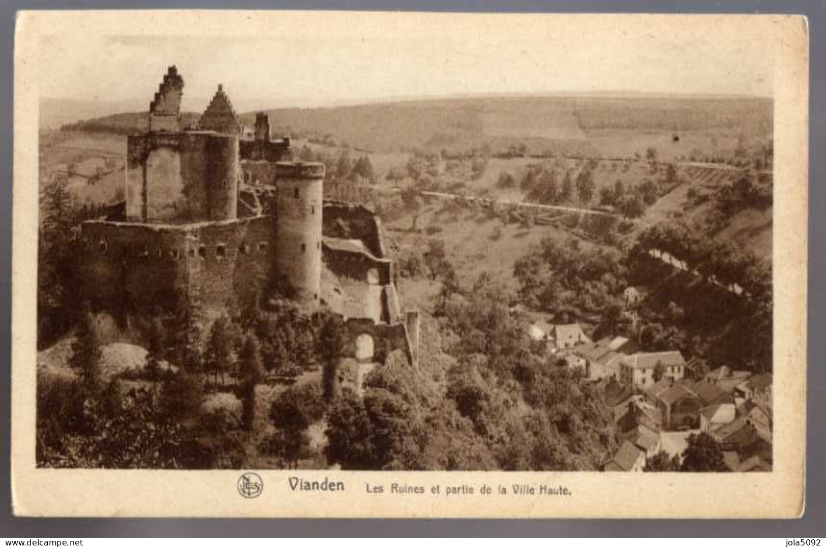 LUXEMBOURG * VIANDEN - Les Ruines Et Partie De La Ville Haute - Vianden