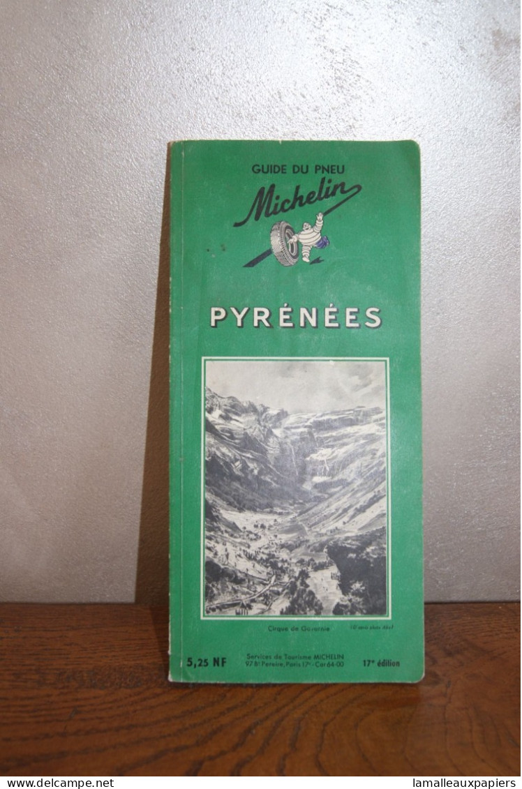 Les Pyrenées 1961 (guide Vert) - Michelin (guias)
