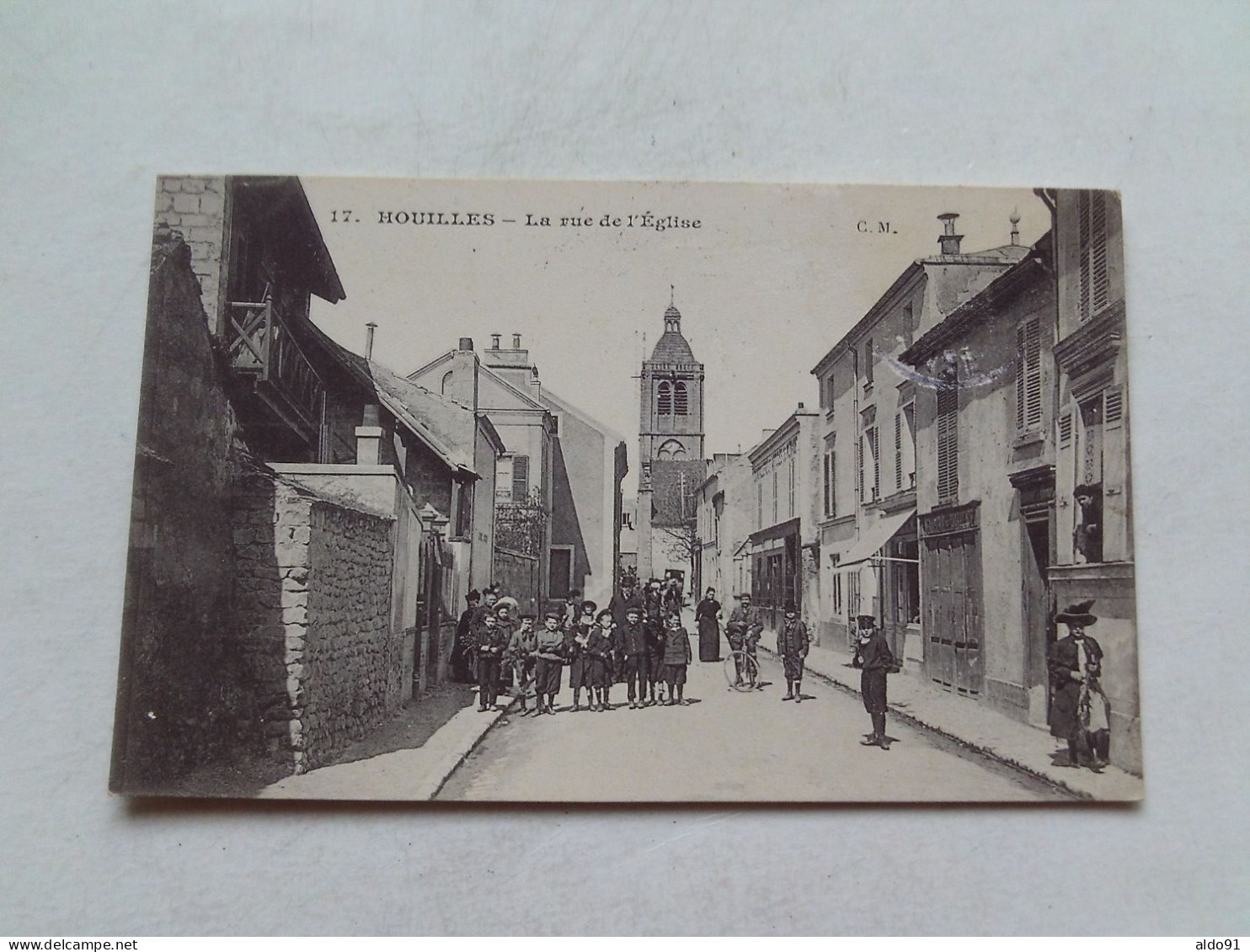 (Yvelines - 78) -  HOUILLES -  La Rue De L'Eglise............voir Scans - Houilles