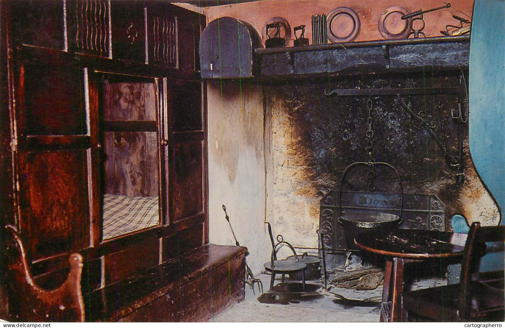 Wales Welsh Folk Museum St Fagans - Kitchen With Cupboard Bed In Kennixton Farmhouse - Museum