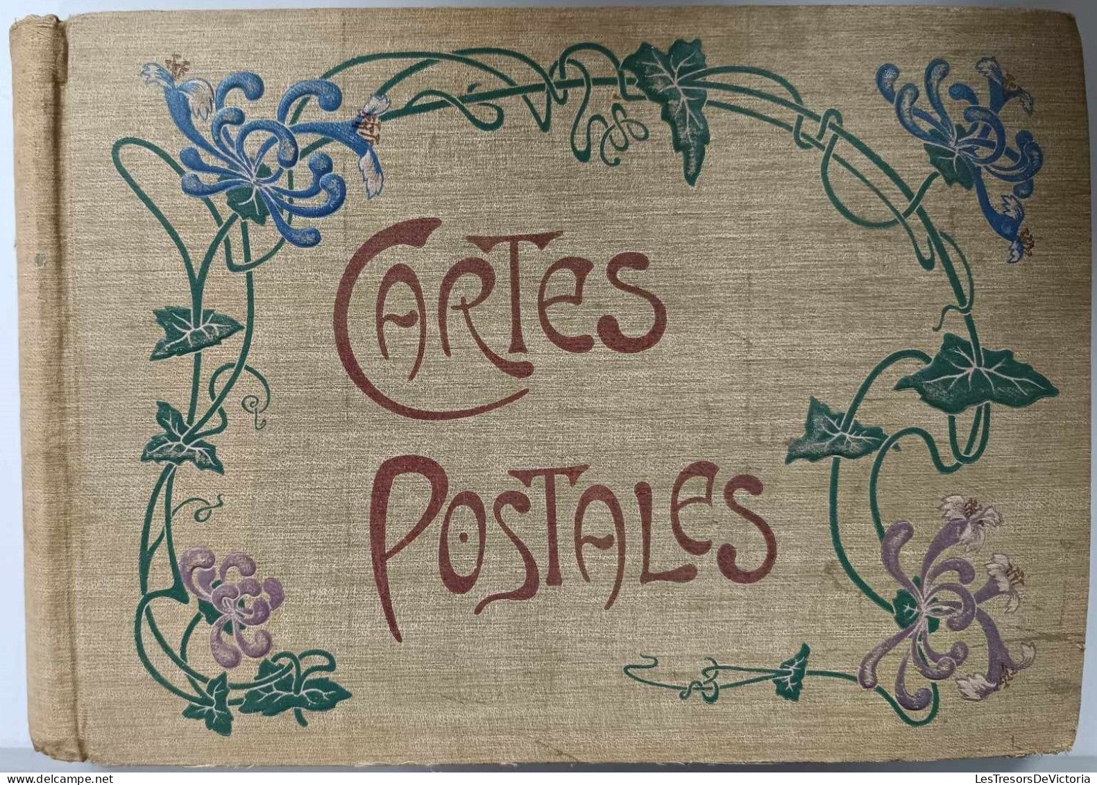 Album Pour Cartes Postales - Couverture Tissus Décor Fleurs Et Lierre - Dim39/27/4cm - Albums, Reliures & Feuilles