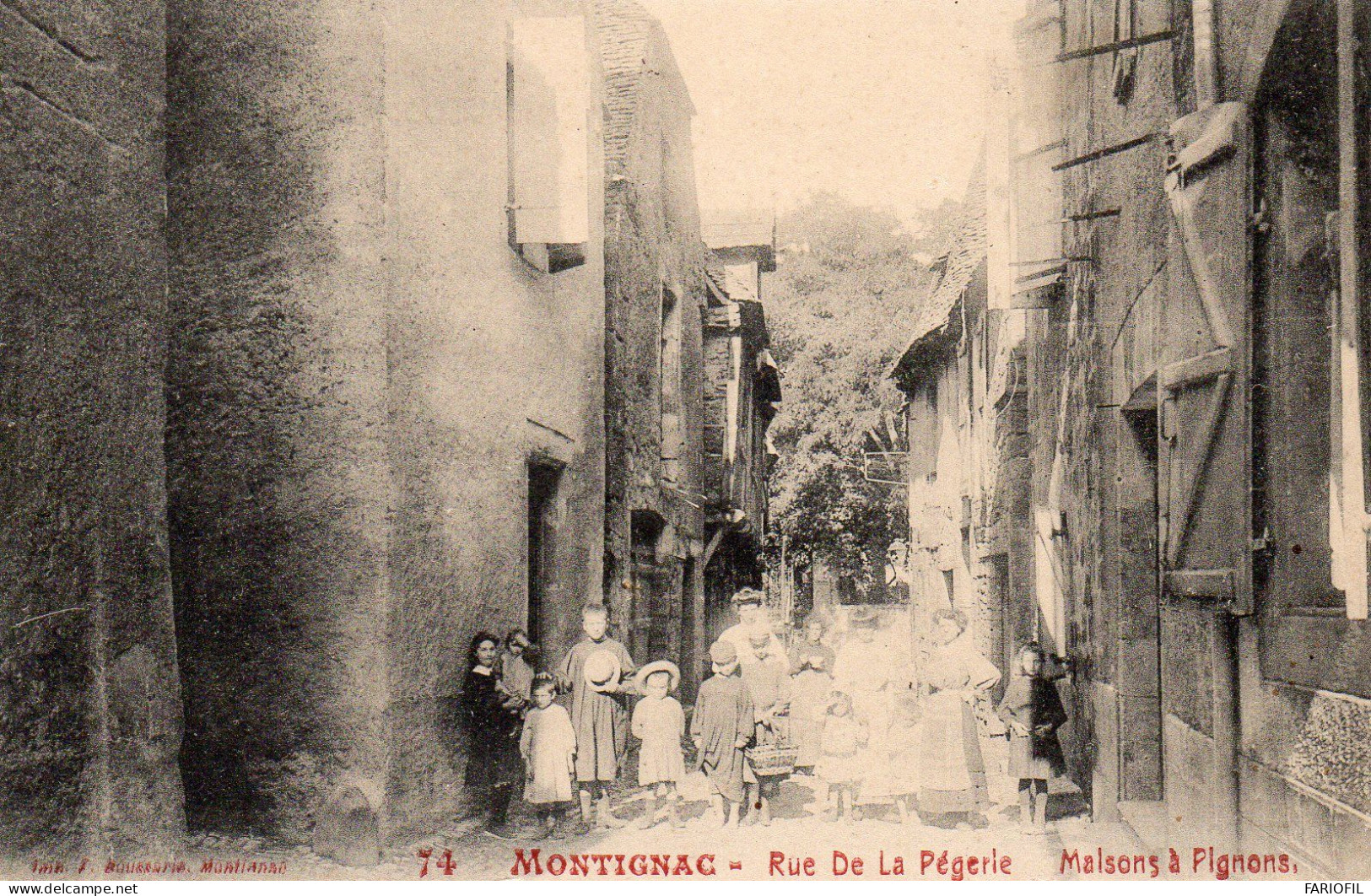 MONTIGNAC - Rue De La Pegerie . Maisons à Pignons  ( Rare ) . - Montignac-sur-Vézère